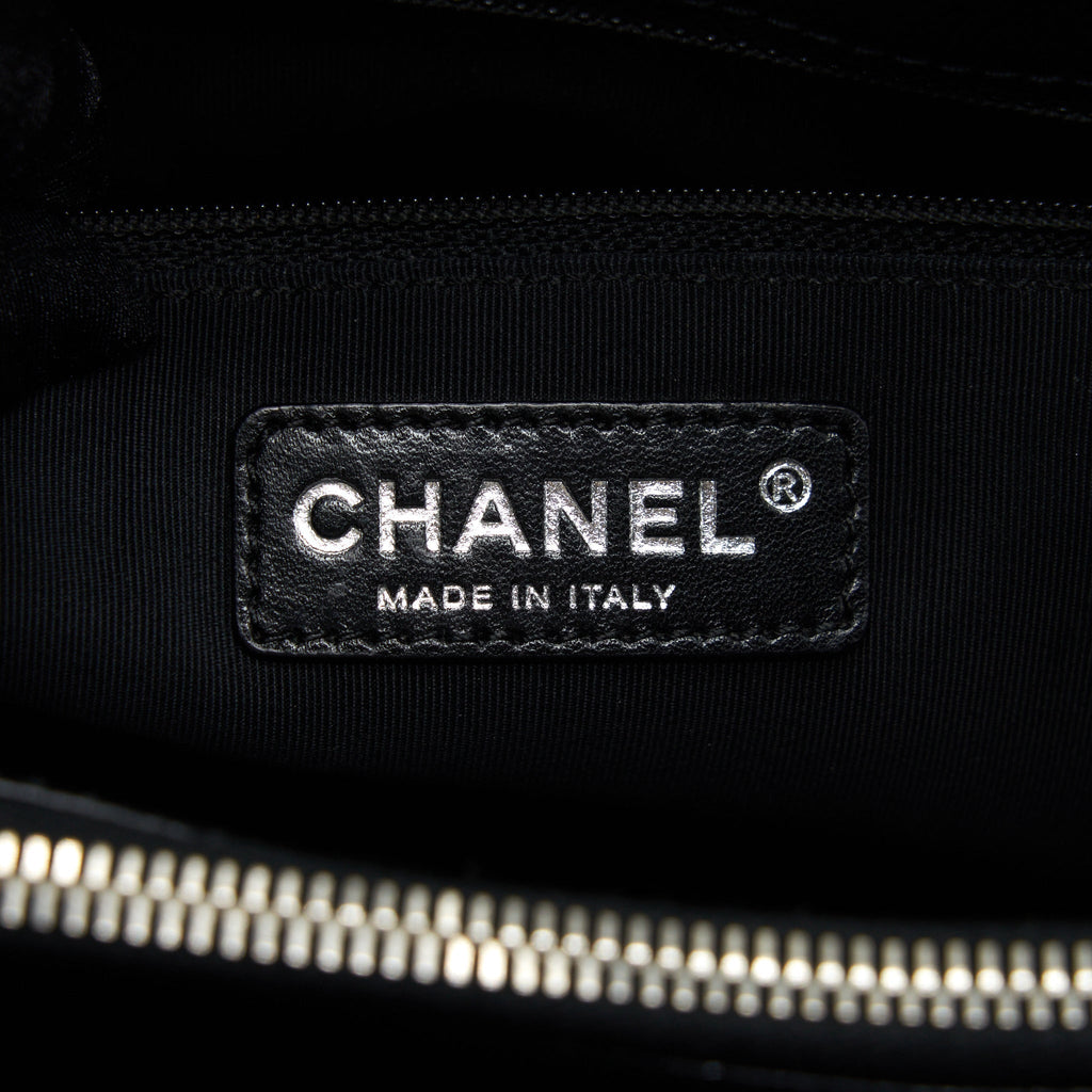 chanel-grand-shopping-tote-gst-caviar-black-shw-1