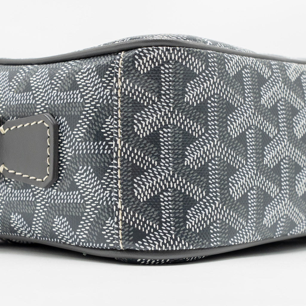 goyard-cap-vert-pm-crossbody-bag-goyardine-canvas-grey-shw