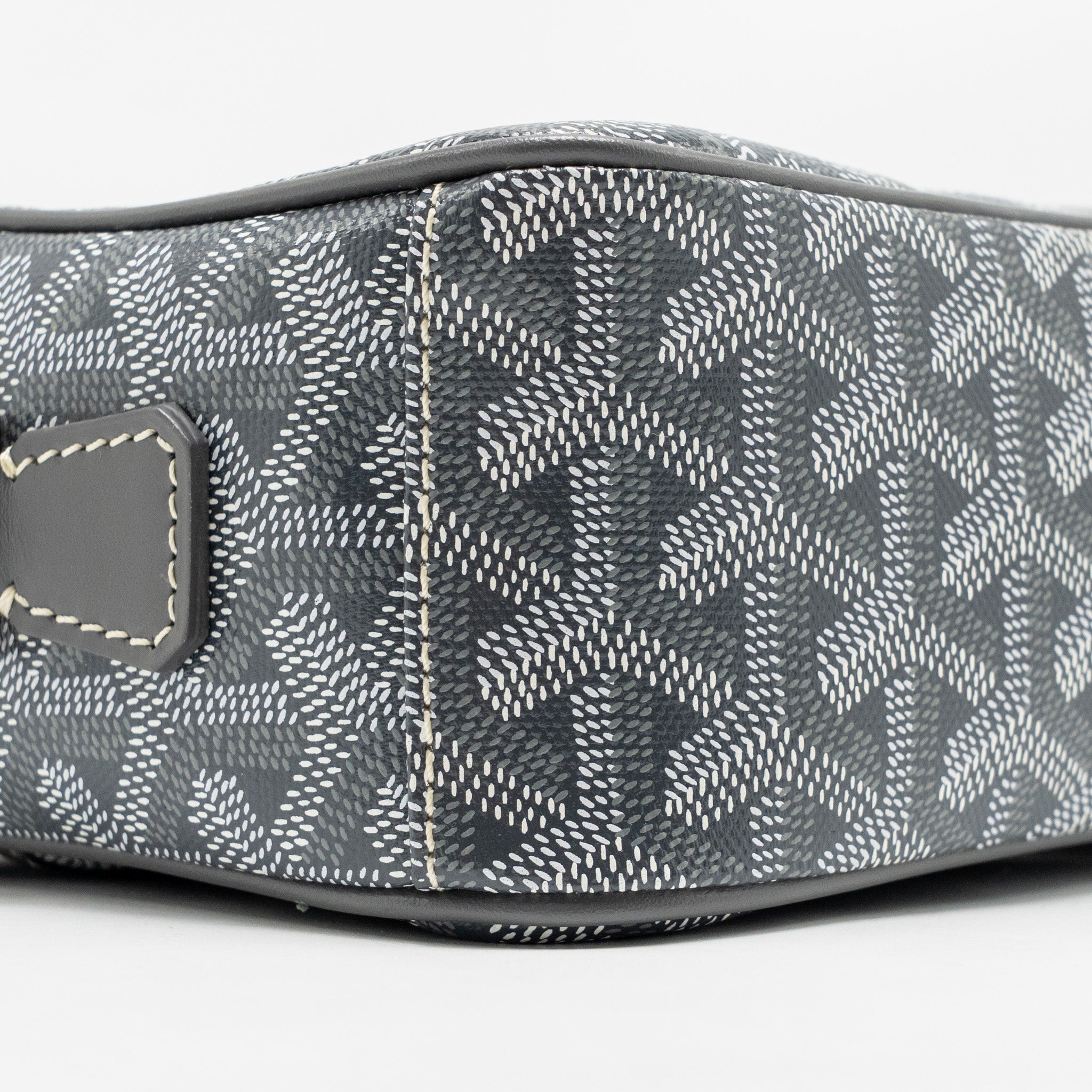 goyard-cap-vert-pm-crossbody-bag-goyardine-canvas-grey-shw