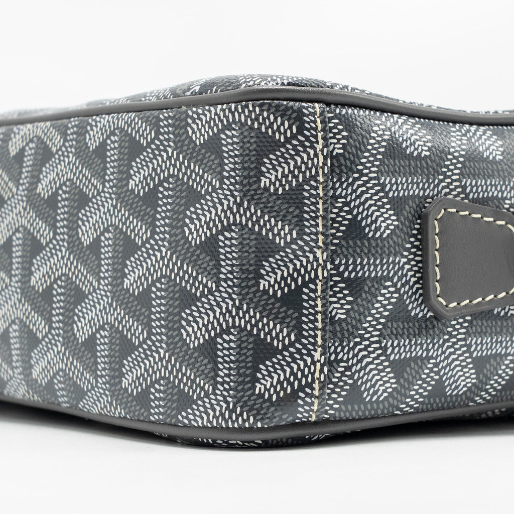 goyard-cap-vert-pm-crossbody-bag-goyardine-canvas-grey-shw