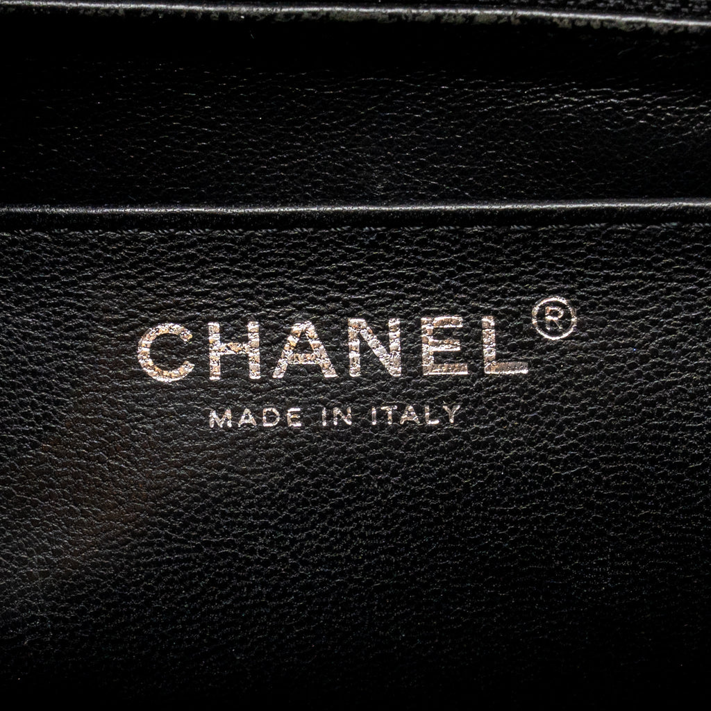 chanel-chevron-jumbo-single-flap-bag-patent-black-shw