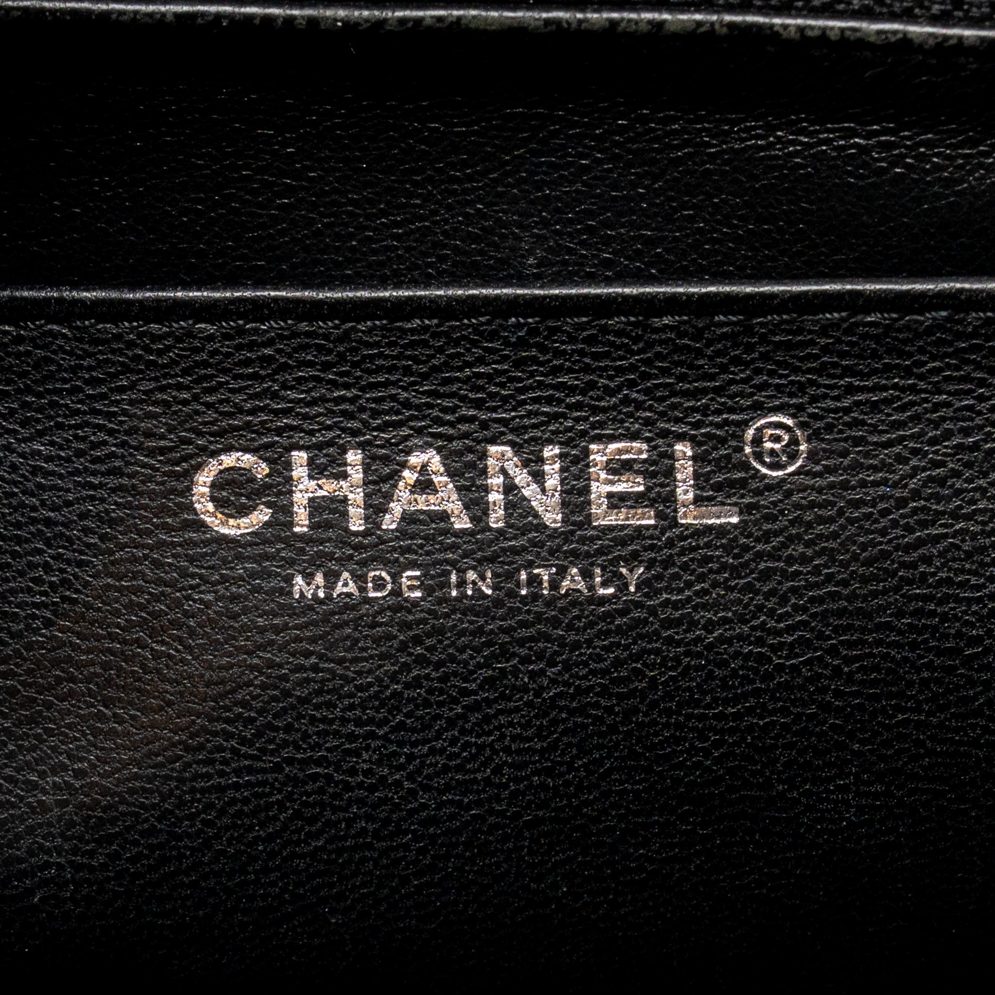 chanel-chevron-jumbo-single-flap-bag-patent-black-shw