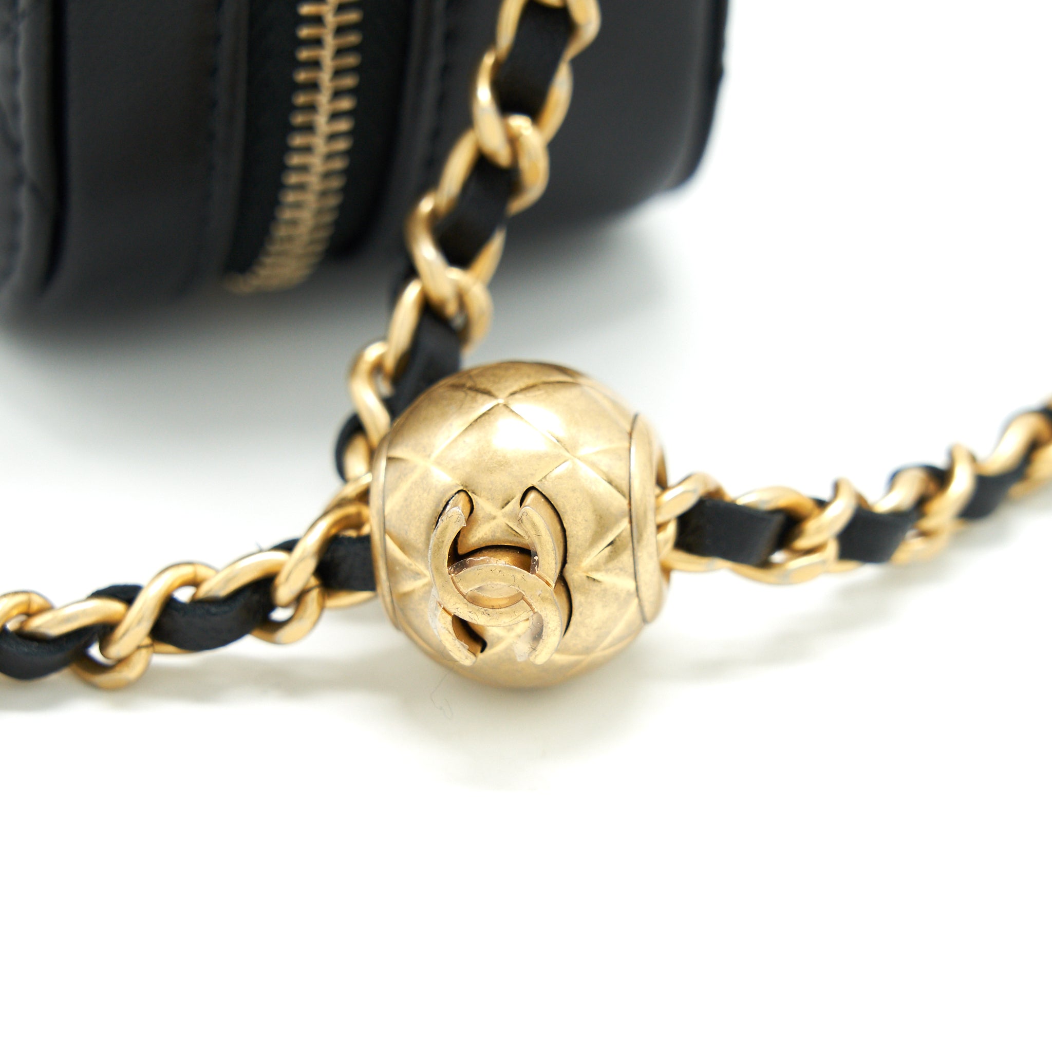 chanel-pearl-crush-mini-camera-case-with-chain-lambskin-black-ghw