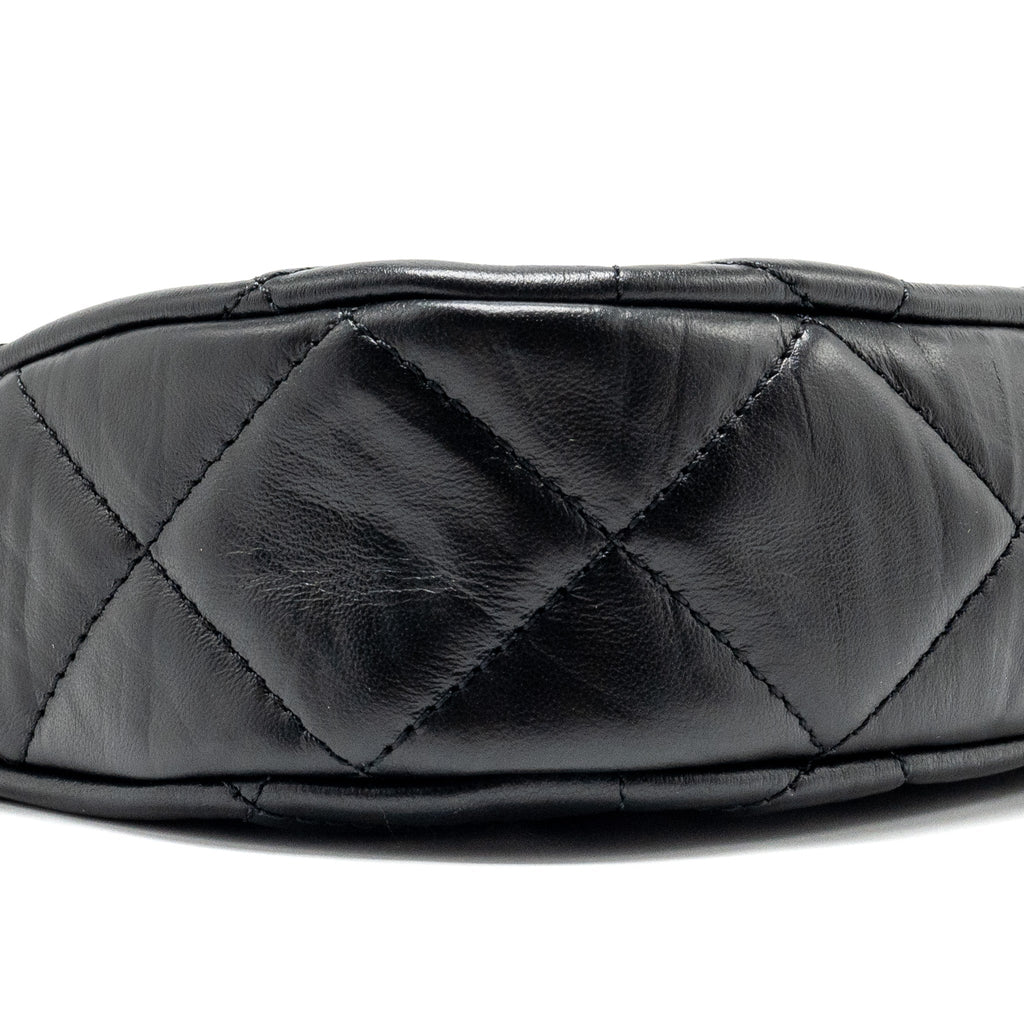 chanel-23k-hobo-shoulder-bag-calfskin-black-ghwmicrochip