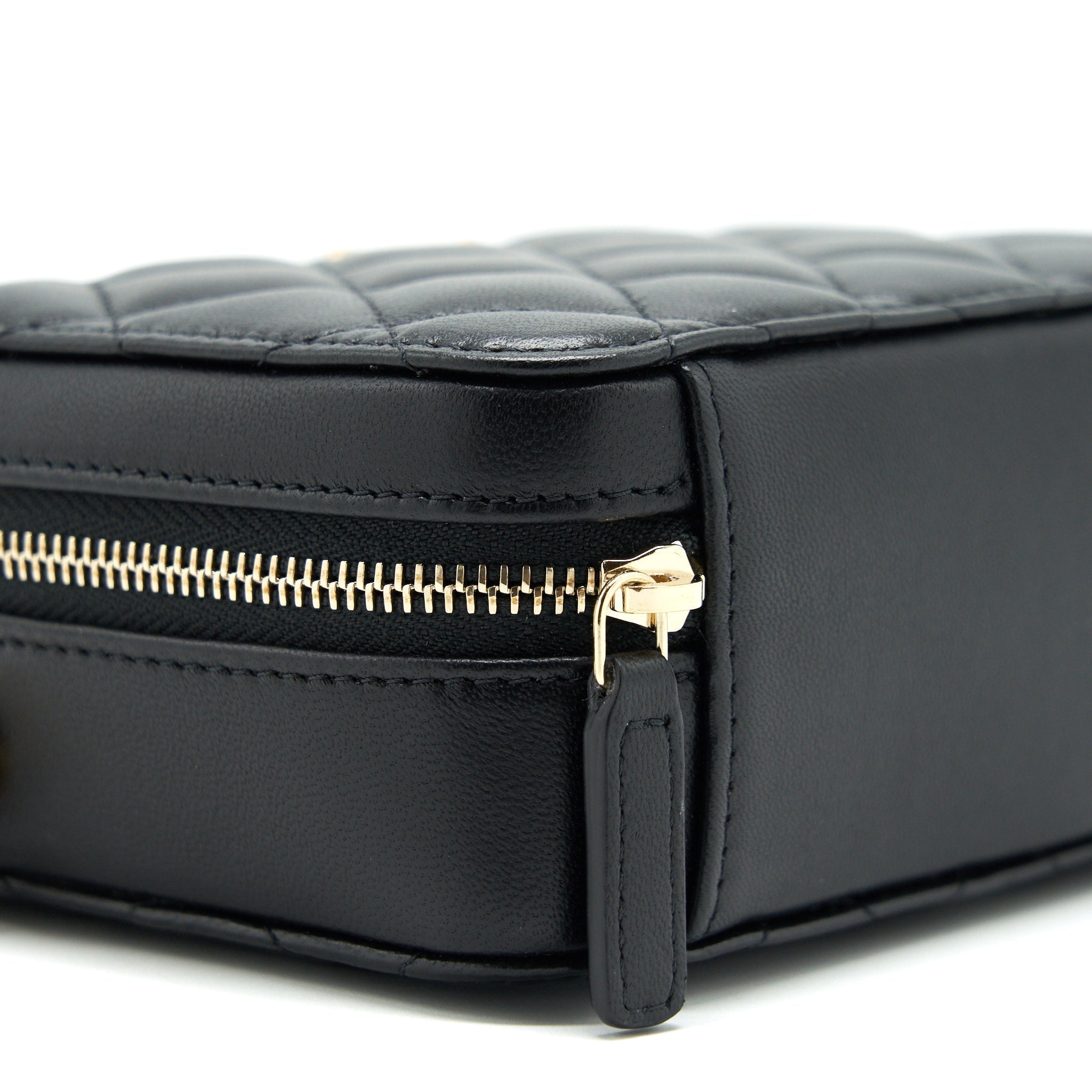 chanel-pearl-crush-mini-camera-case-with-chain-lambskin-black-ghw