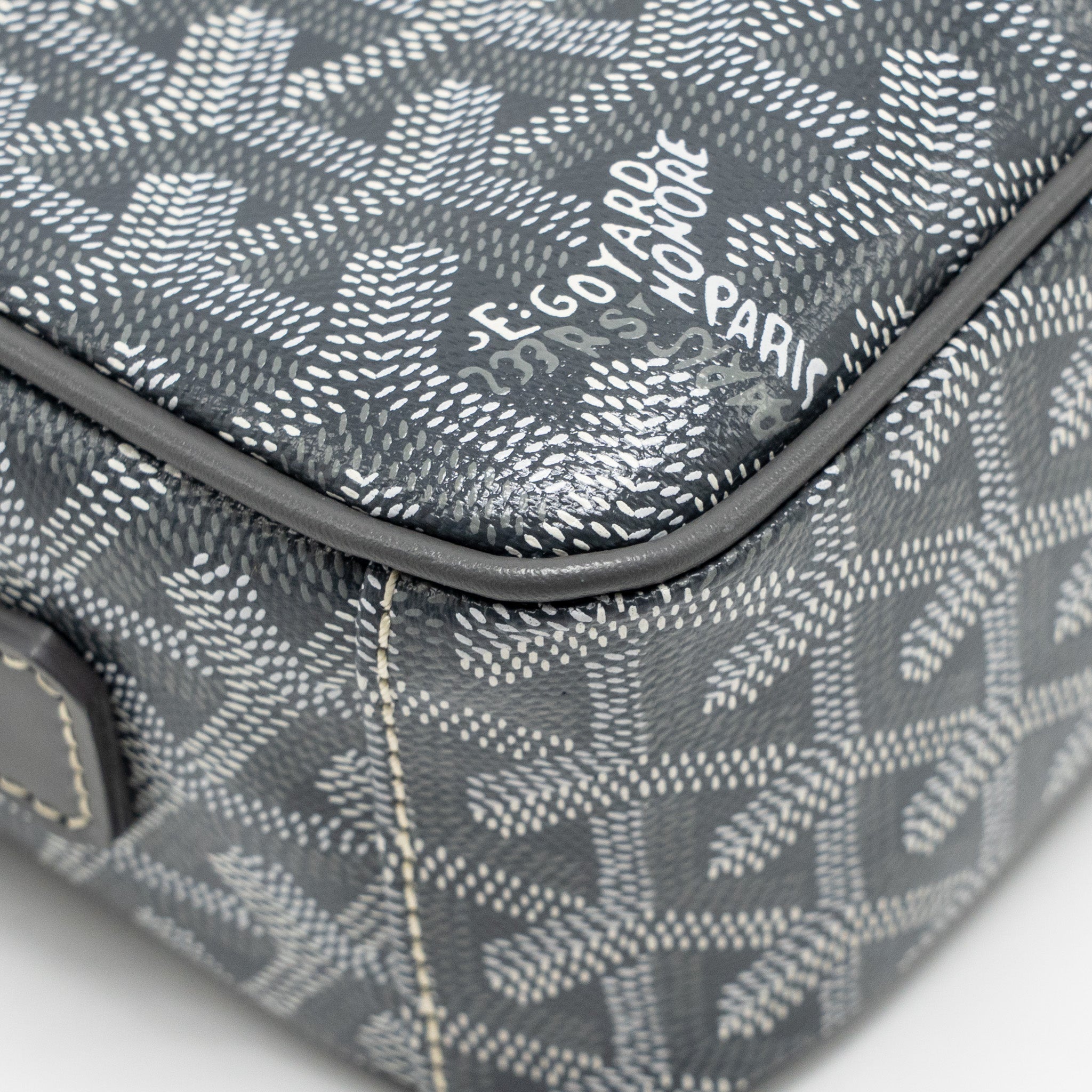 goyard-cap-vert-pm-crossbody-bag-goyardine-canvas-grey-shw