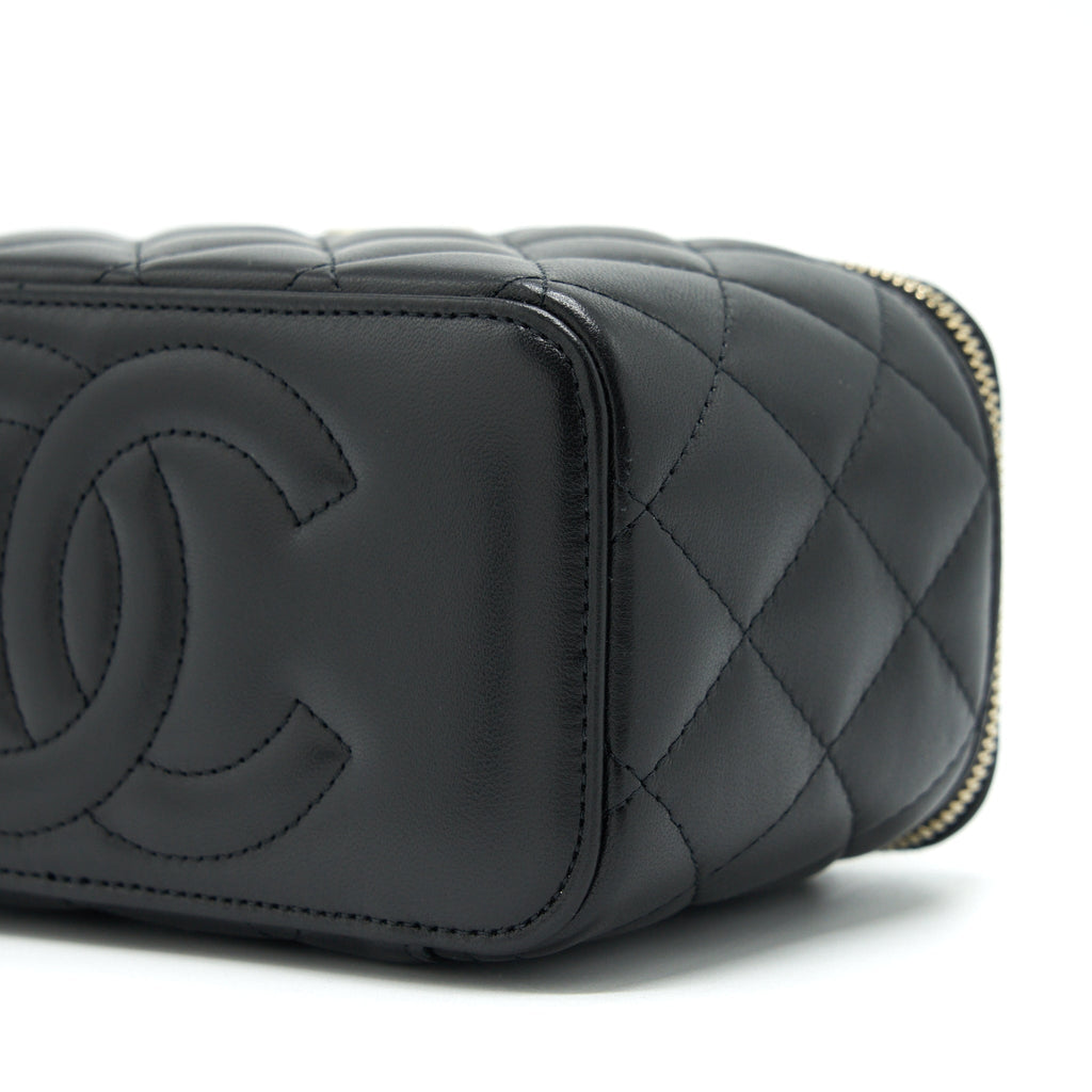 chanel-22a-top-handle-long-vanity-with-chain-lambskin-black-lghw-2