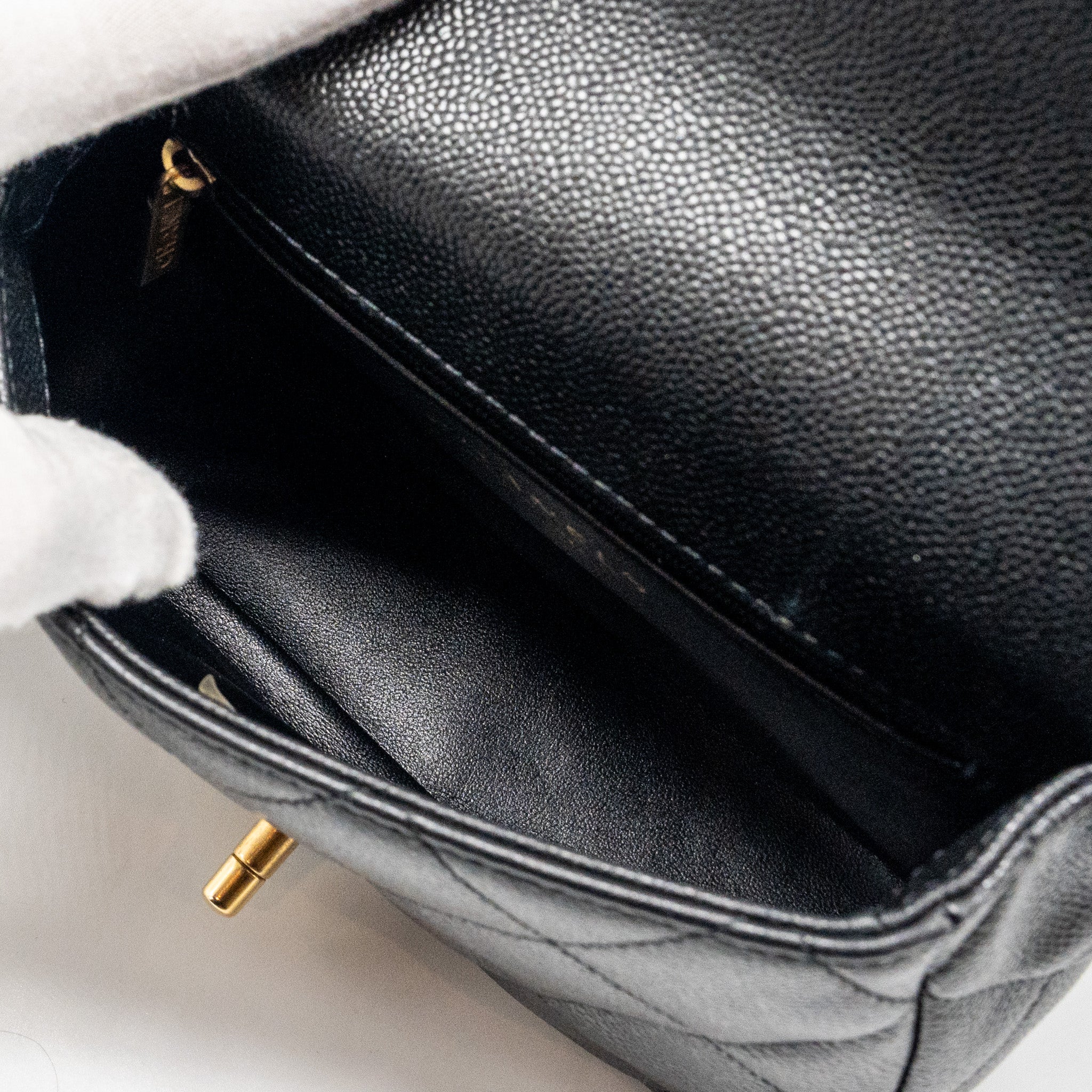 chanel-23p-coco-love-flap-bag-caviar-black-ghwmicrochip-3