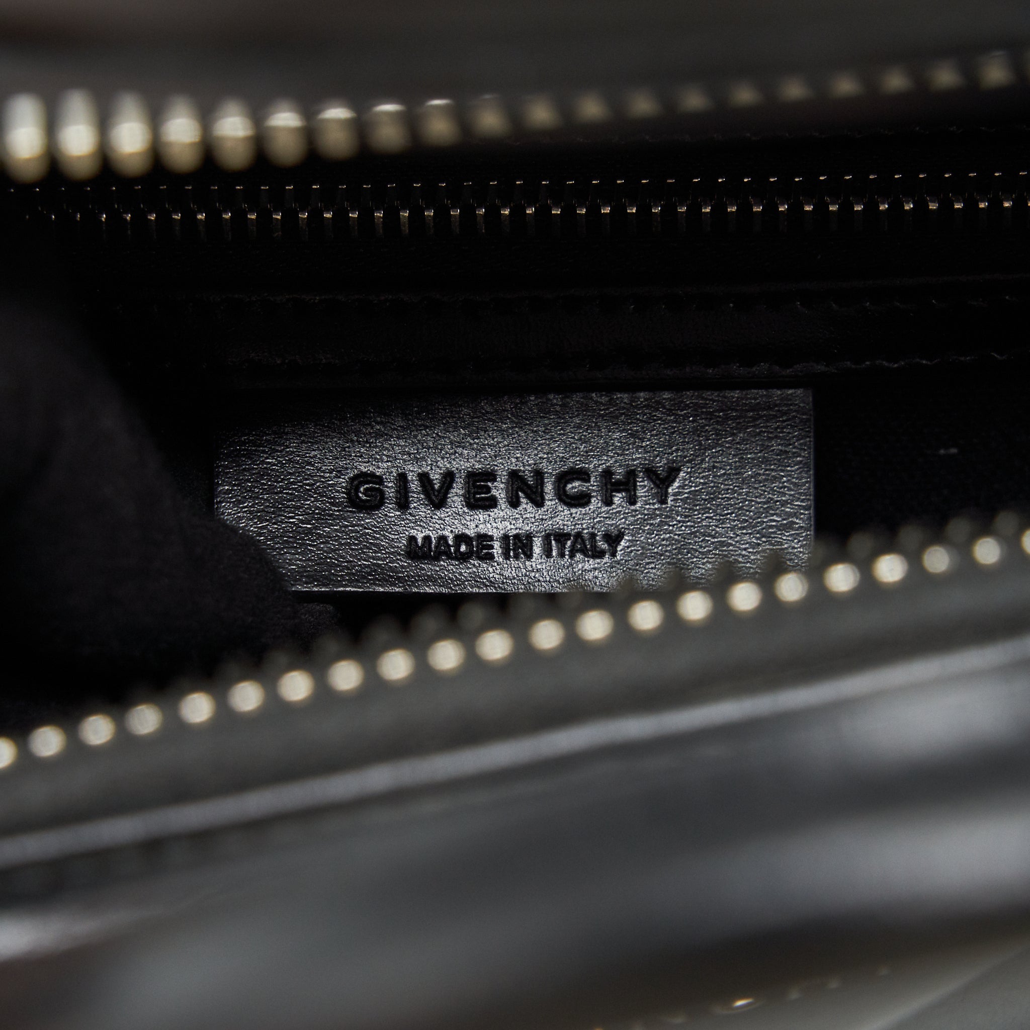 givenchy-small-antigona-tote-bag-box-calfskin-black-shw