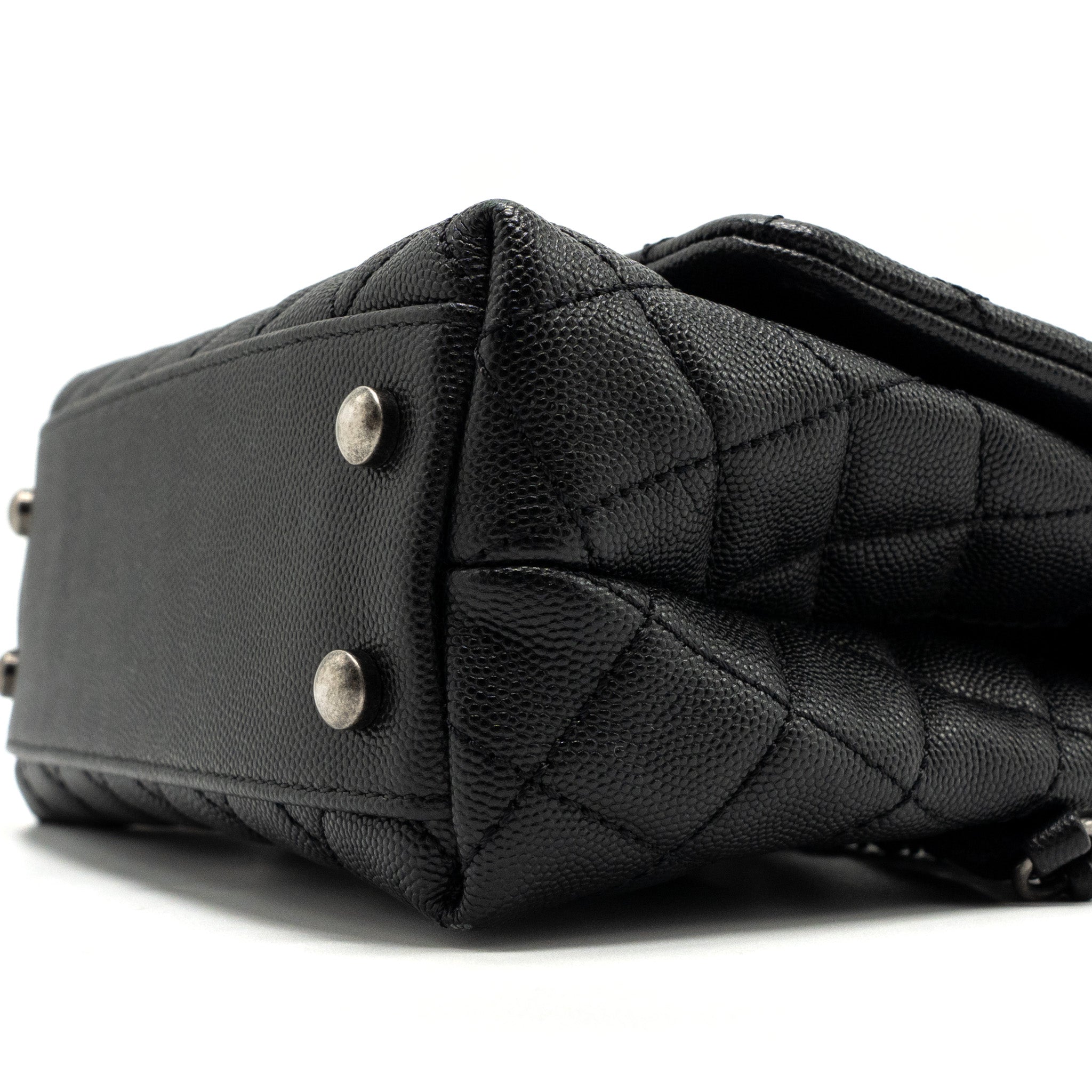 chanel-small-coco-handle-caviar-black-lghw-microchip-9