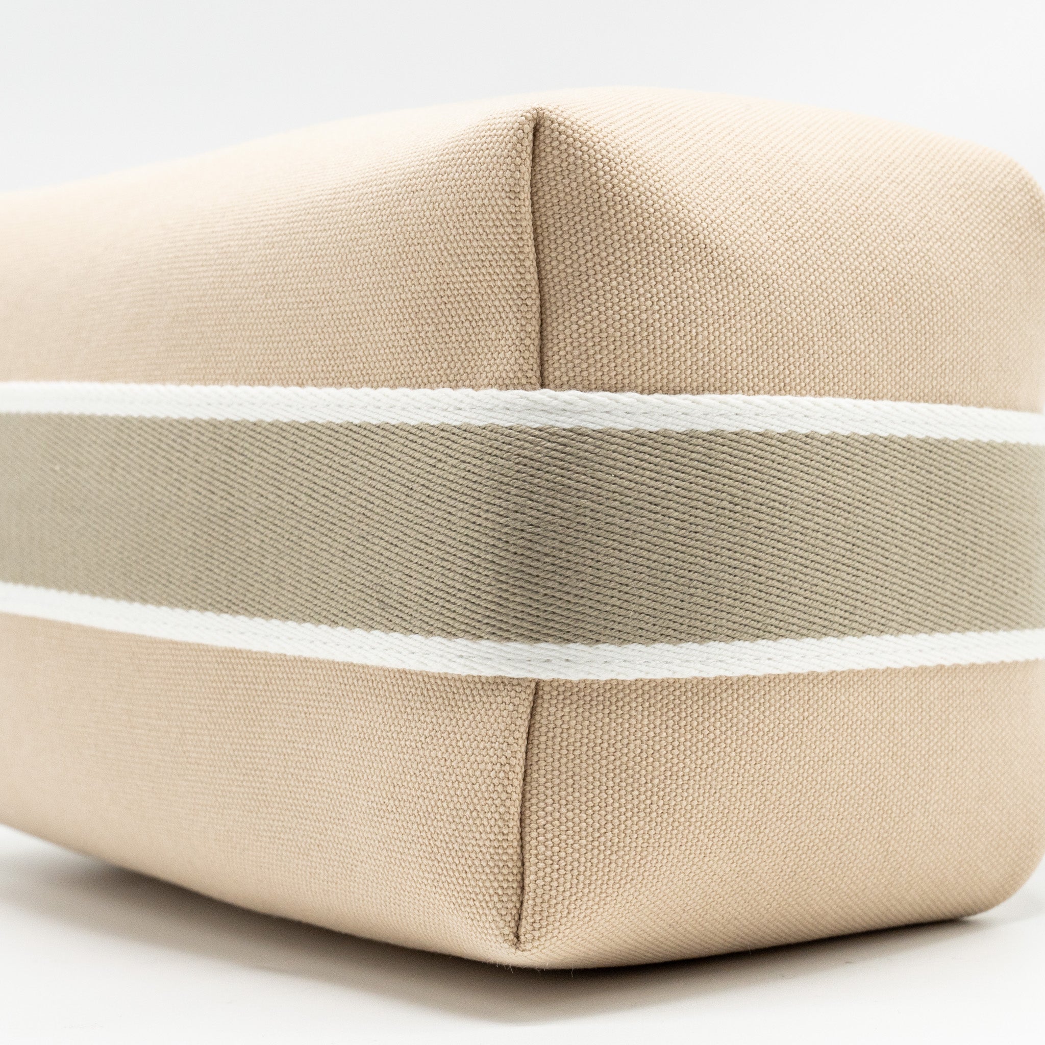 hermes-trousse-de-toilette-bride-a-brac-pm-natural-shw