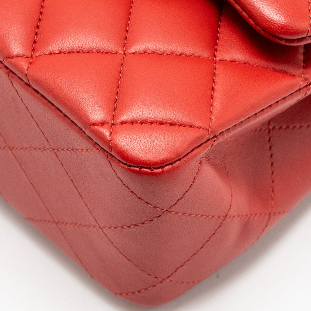 chanel-medium-classic-double-flap-bag-lambskin-red-lghw