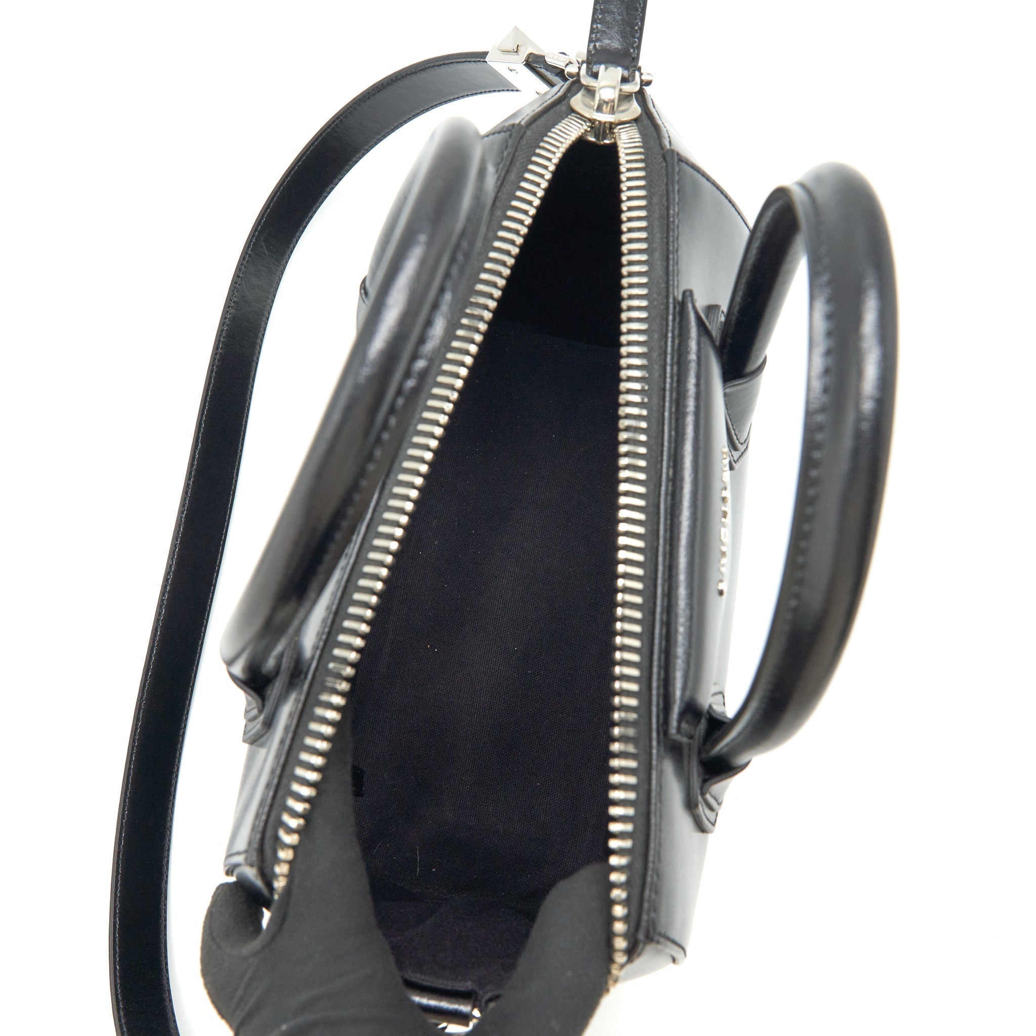 givenchy-small-antigona-tote-bag-box-calfskin-black-shw