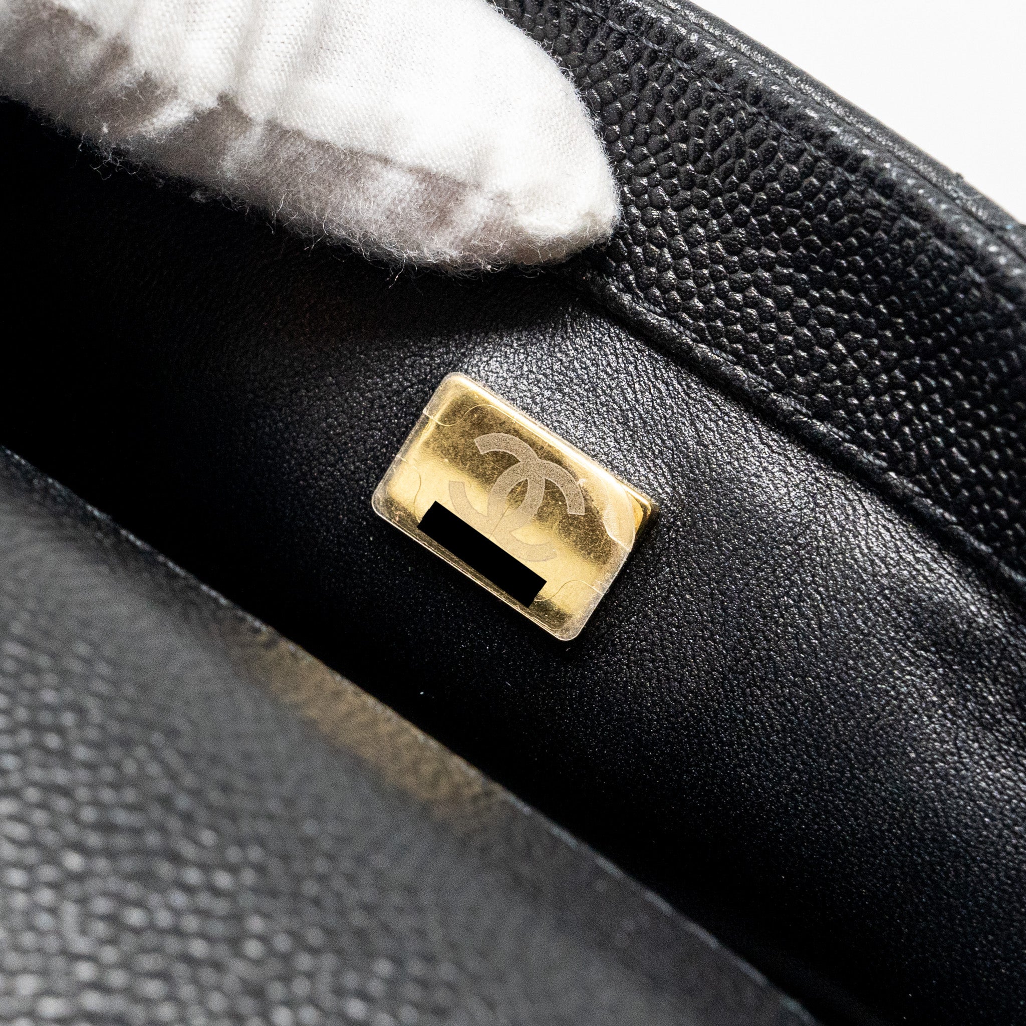 chanel-23p-coco-love-flap-bag-caviar-black-ghwmicrochip-3