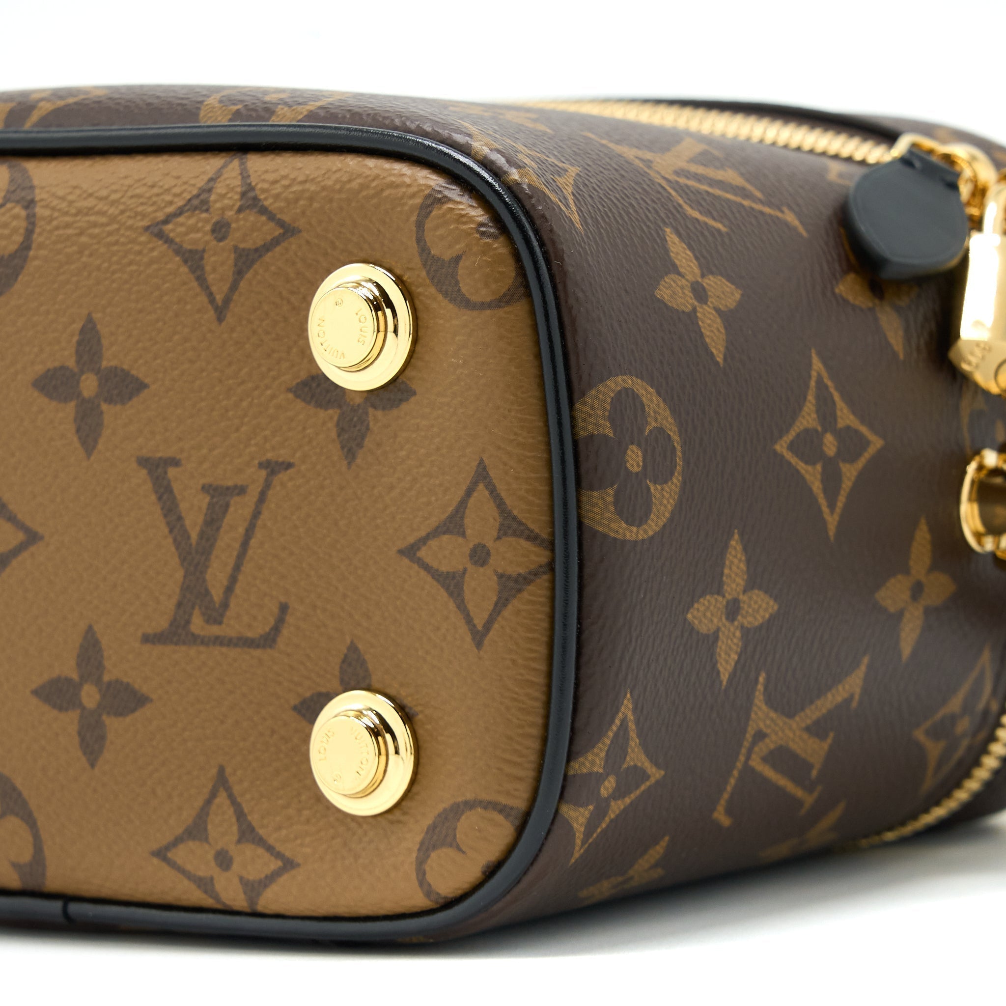 louis-vuitton-vanity-pm-monogram-canvas-ghw-new-version