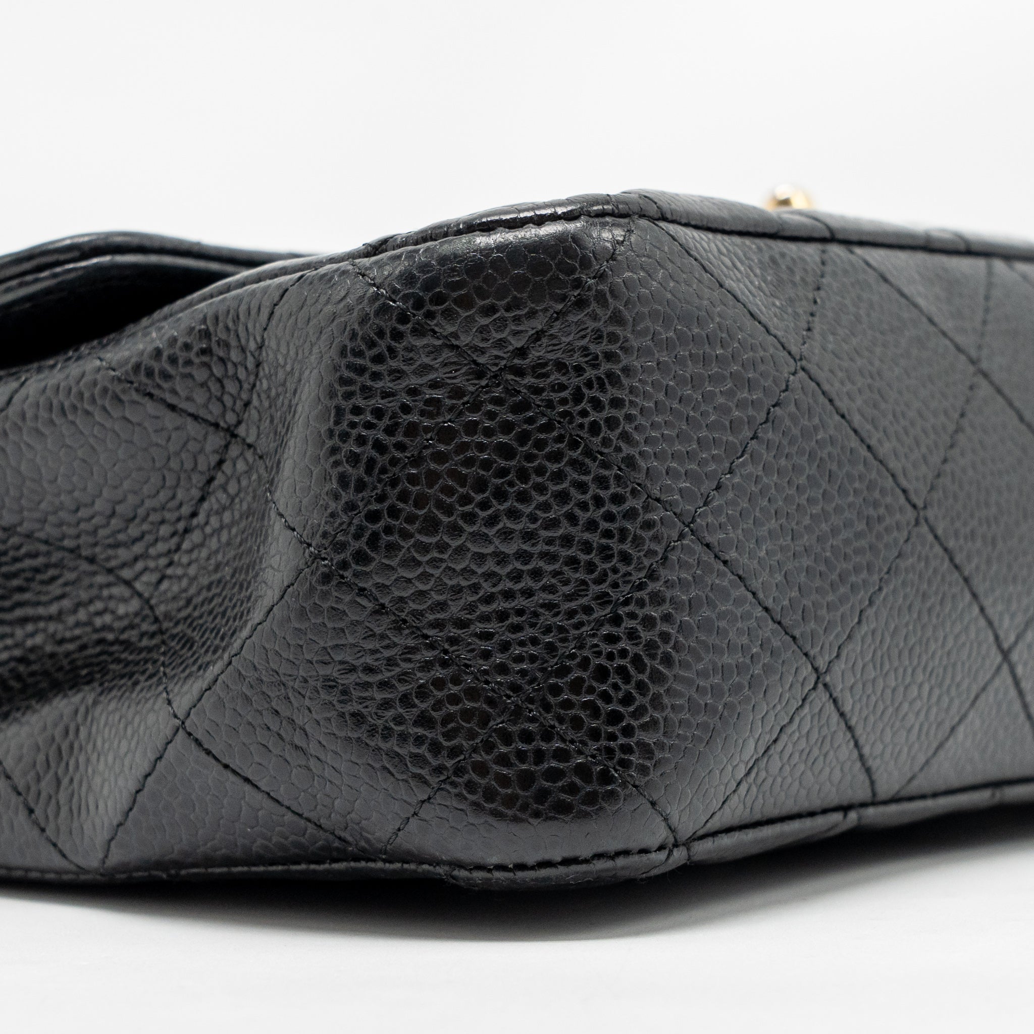 chanel-medium-classic-double-flap-bag-caviar-black-ghw-33