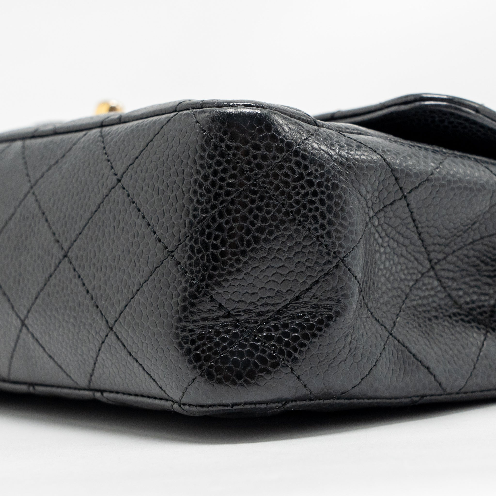 chanel-medium-classic-double-flap-bag-caviar-black-ghw-33