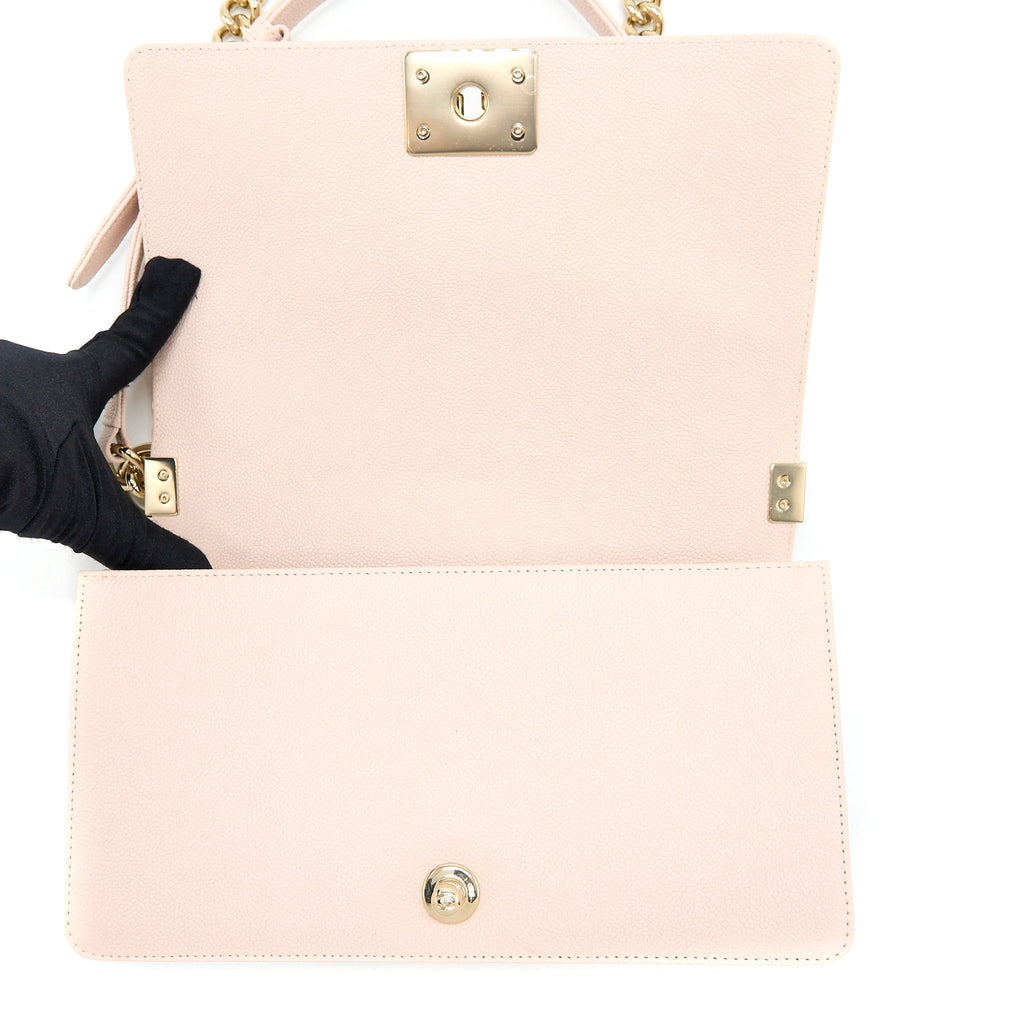 chanel-medium-boy-bag-chevron-caviar-light-pink-lghw