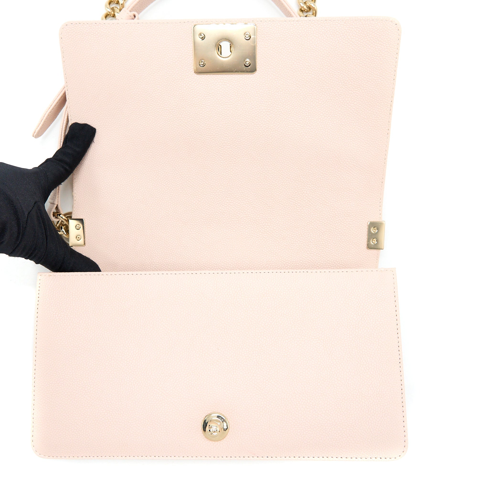 chanel-medium-boy-bag-chevron-caviar-light-pink-lghw