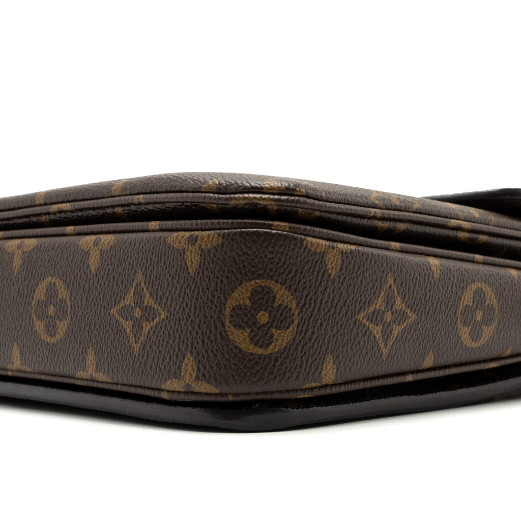 louis-vuitton-pochette-metis-monogram-canvas-ghw-14