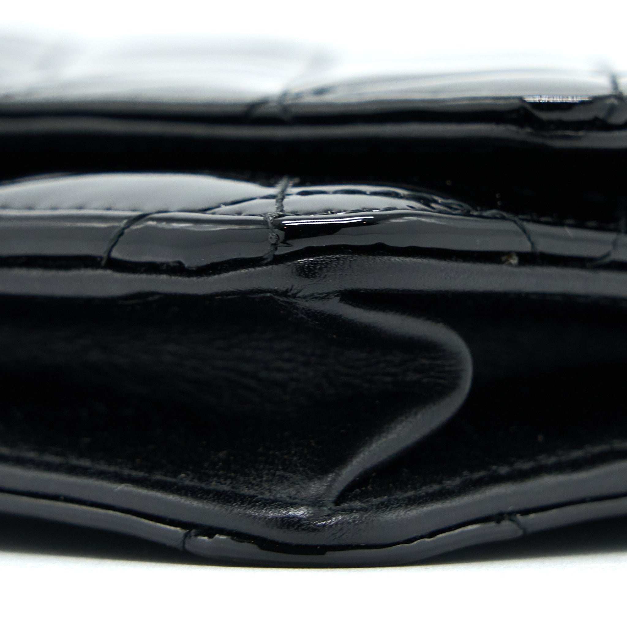 chanel-classic-wallet-on-chain-patent-black-shw