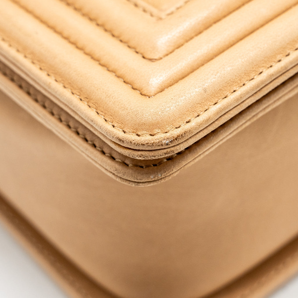 chanel-large-boy-bag-lambskin-beige-ruthenium-hardware