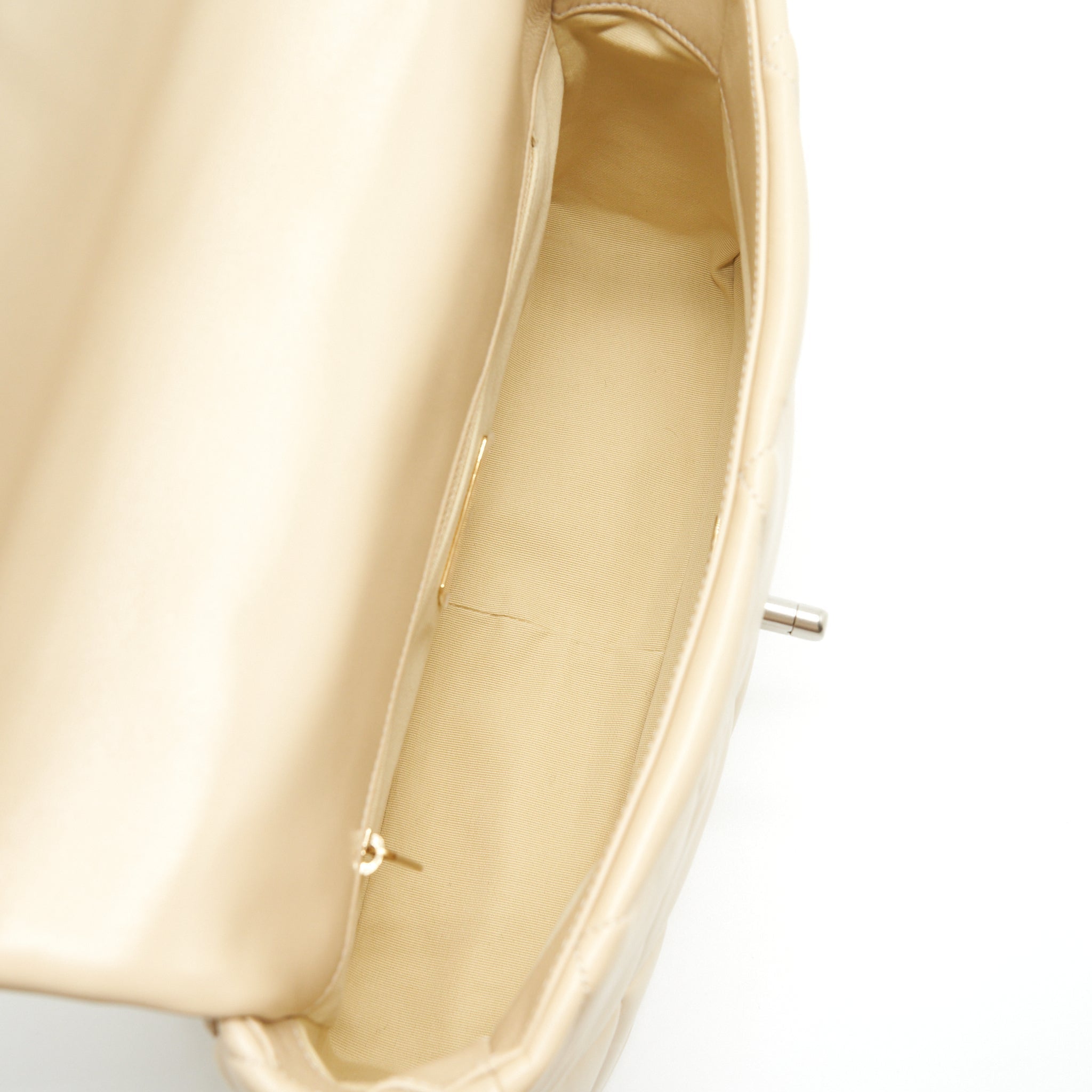 chanel-medium-19-bag-quilted-goatskin-light-beige-gold-silver-hardware-microchip