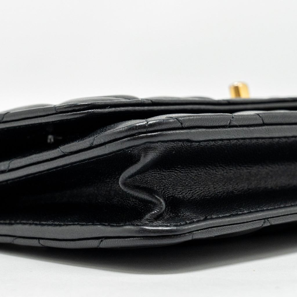 chanel-pearl-crush-wallet-on-chain-lambskin-black-ghw-microchip-copy-1