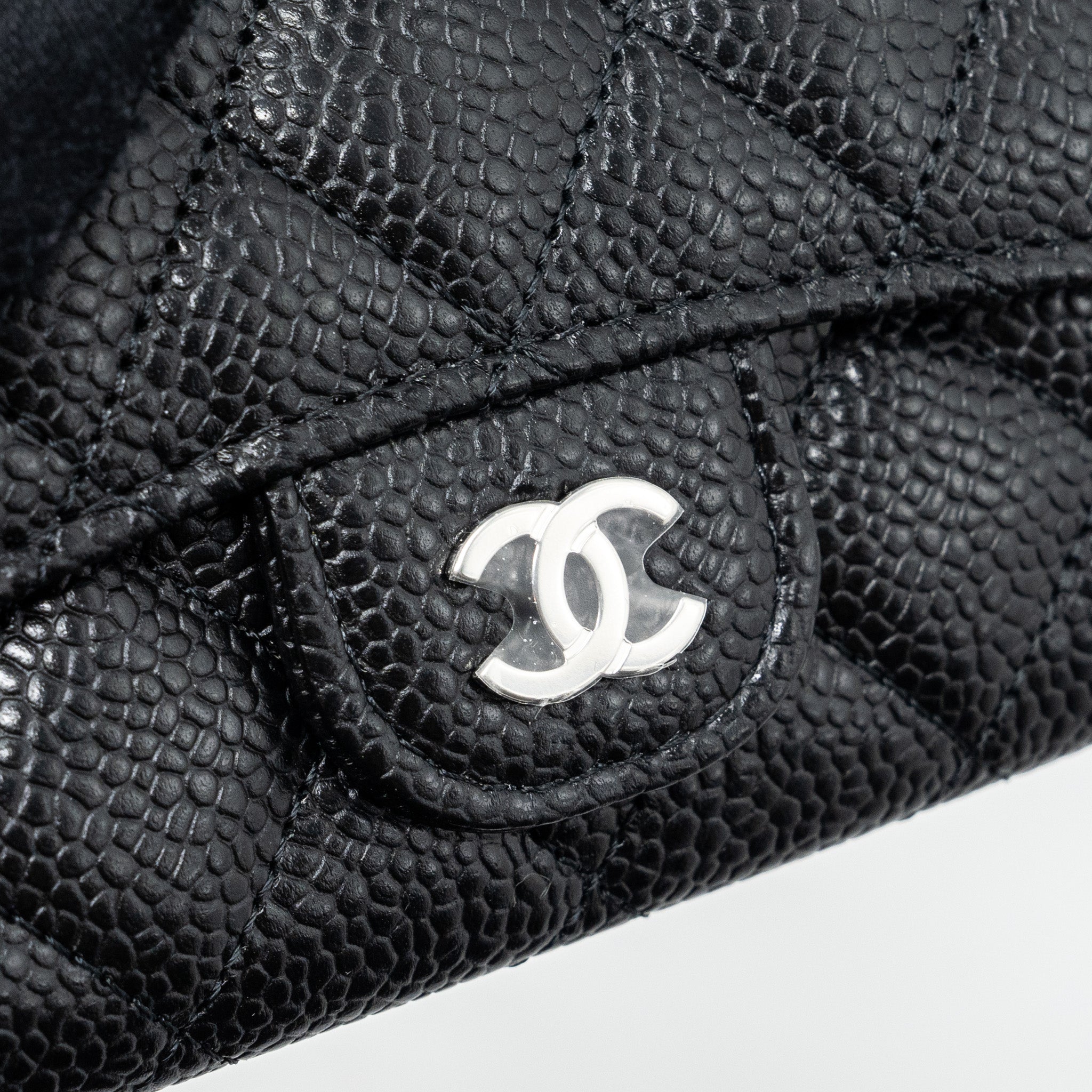 chanel-classic-flap-card-holder-caviar-black-shw-6
