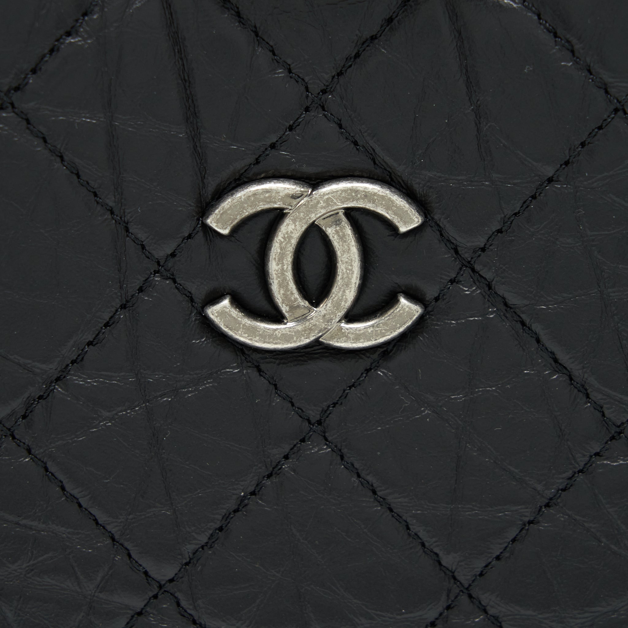 chanel-small-gabrielle-backpack-calfskin-black-with-multicolour-hardware