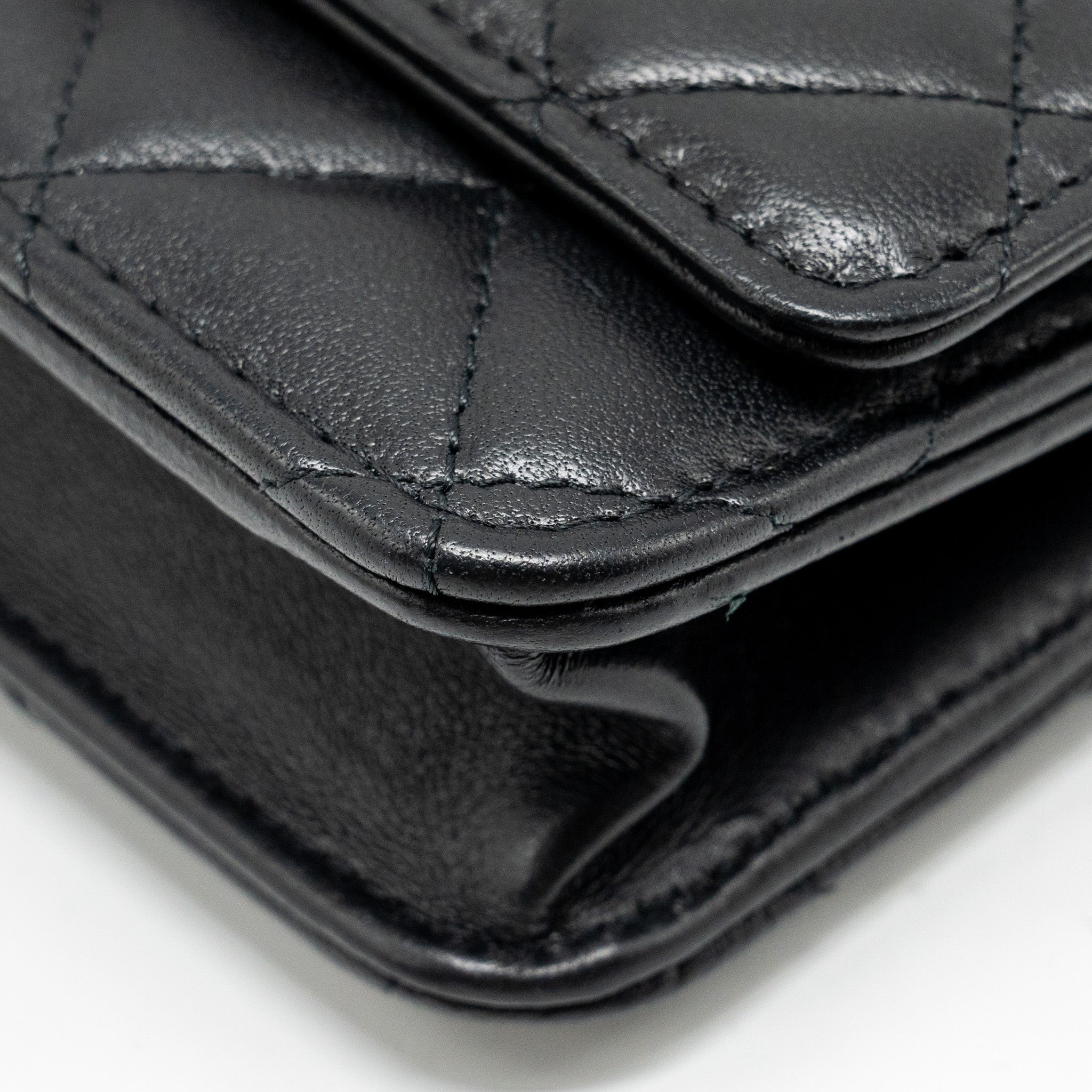 chanel-pearl-crush-wallet-on-chain-lambskin-black-ghw-microchip-copy-1