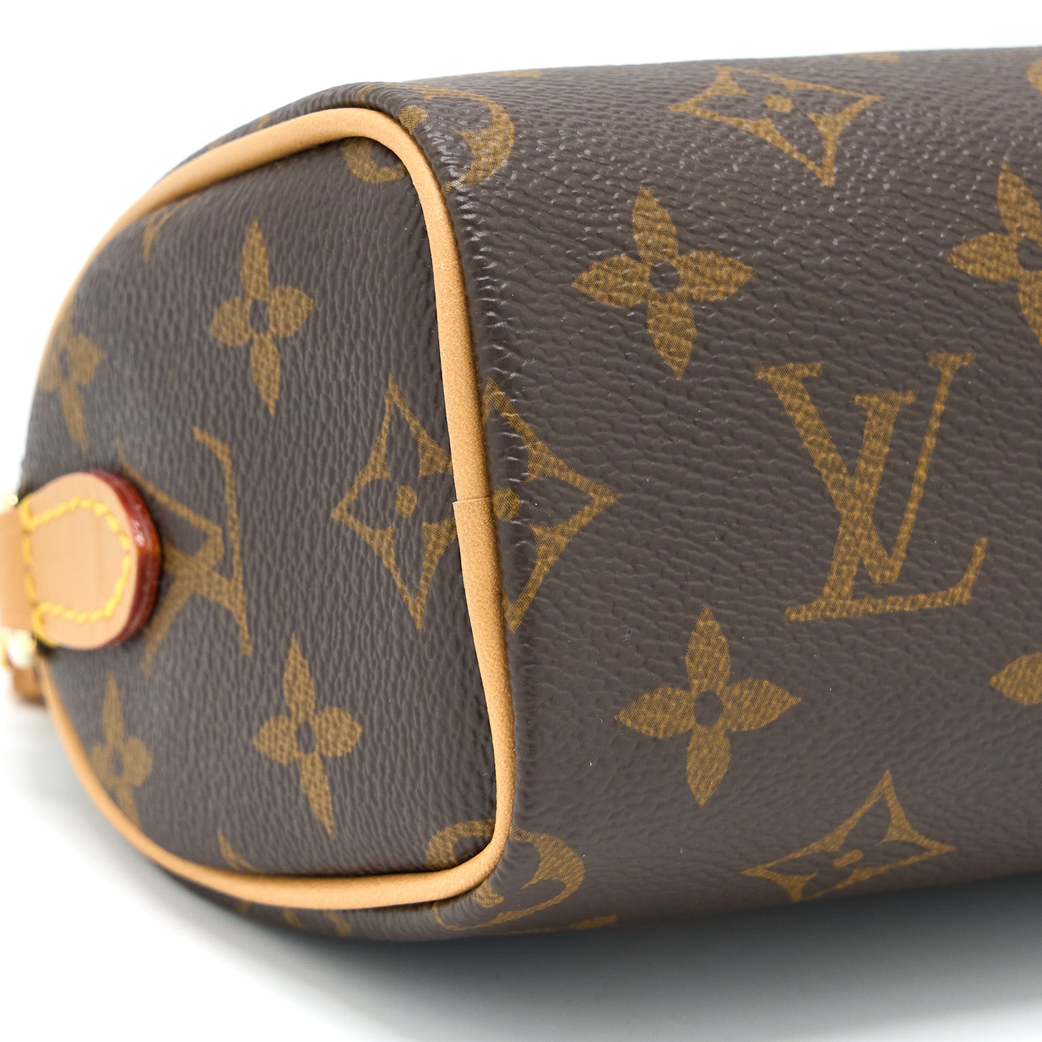 louis-vuitton-nano-speedy-monogram-canvas-ghw-new-version-1