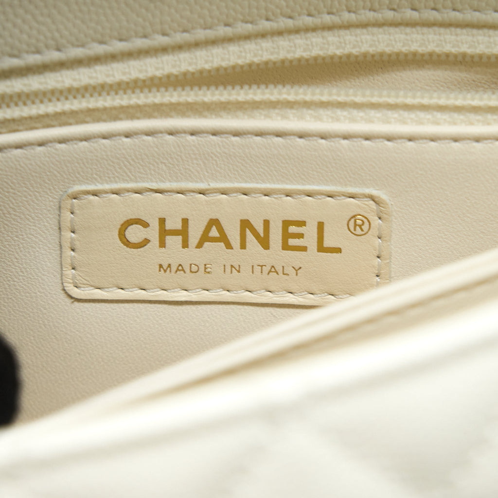 chanel-small-coco-handle-caviar-white-lghw-microchip-3