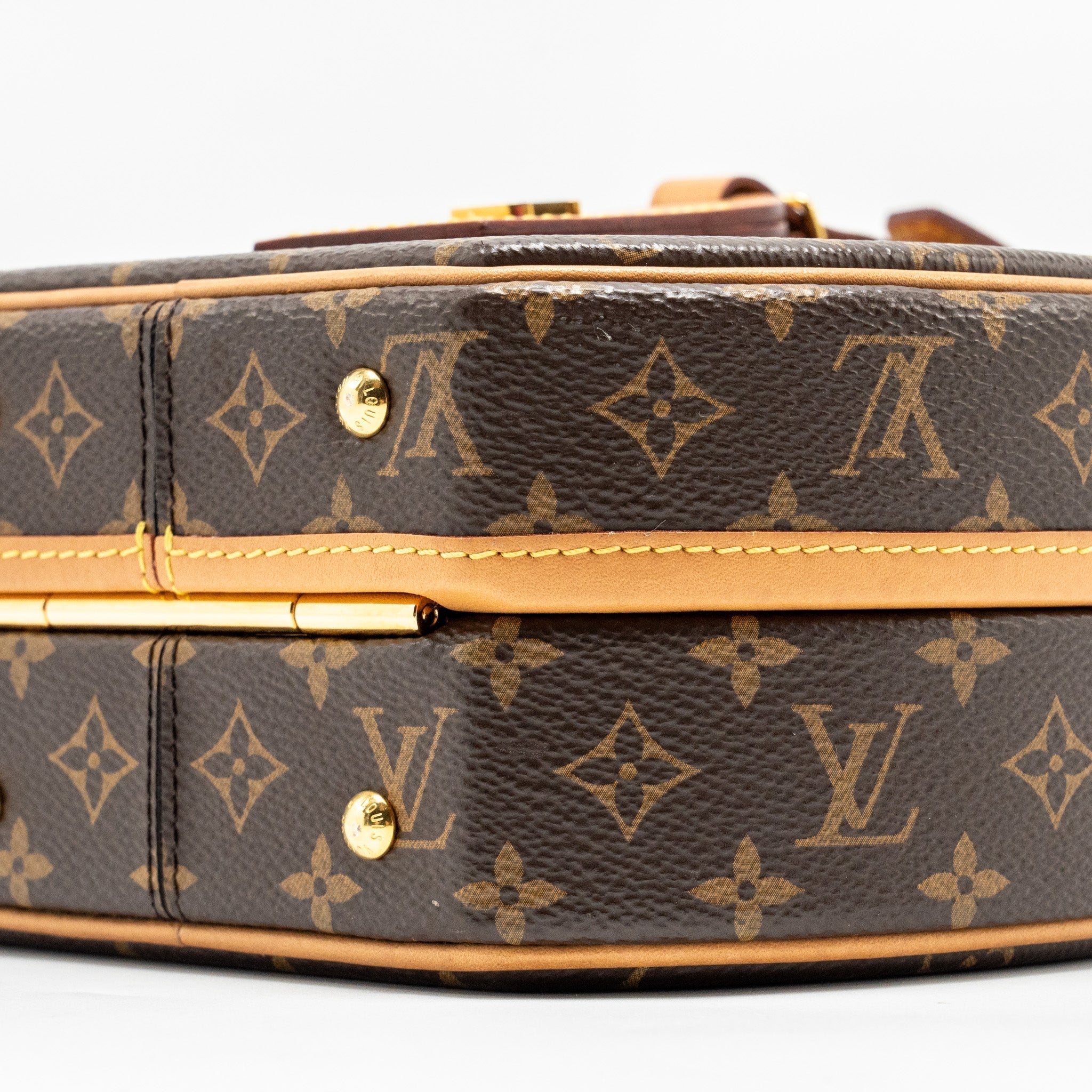 louis-vuitton-petite-boite-chapeau-monogram-canvas-ghw-5