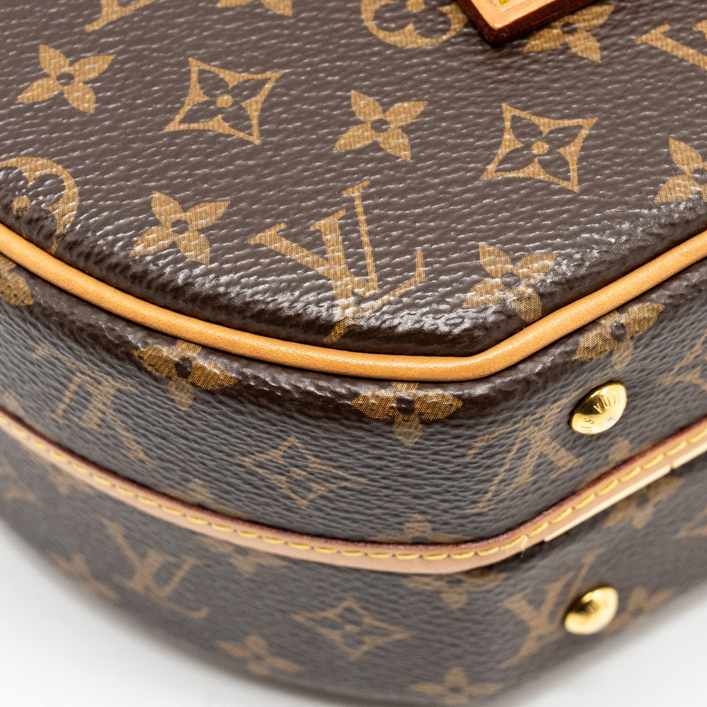 louis-vuitton-petite-boite-chapeau-monogram-canvas-ghw-5