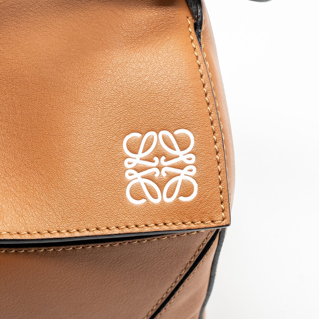 loewe-puzzle-bag-in-classic-calfskin-tan-shw