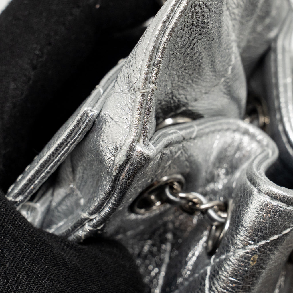 chanel-25-bag-silver