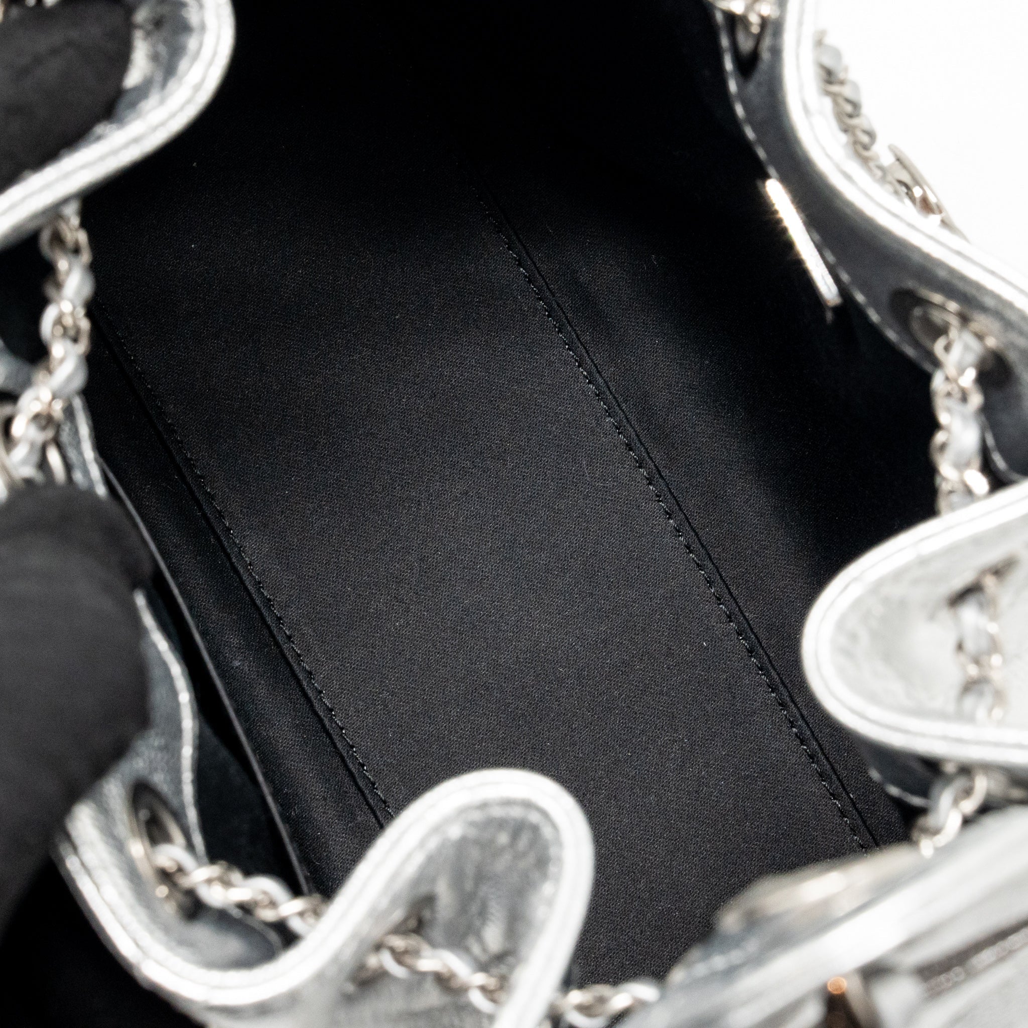 chanel-25-bag-silver