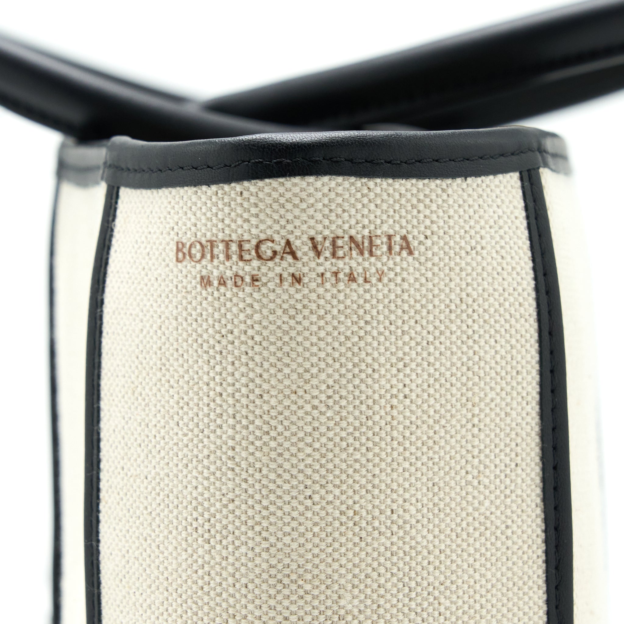 bottega-veneta-large-arco-tote-canvas-natural-black