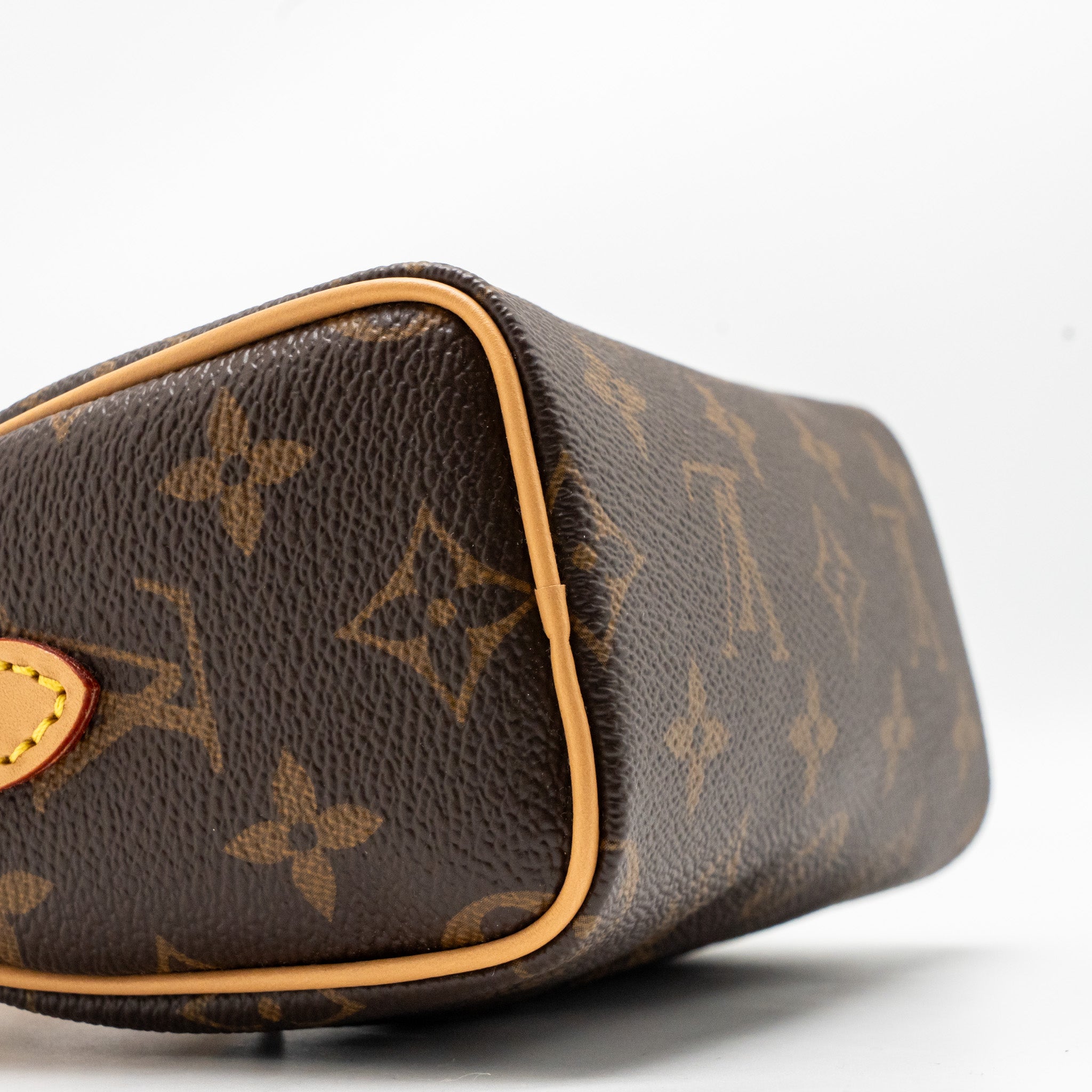 louis-vuitton-nano-speedy-monogram-canvas-ghw-16