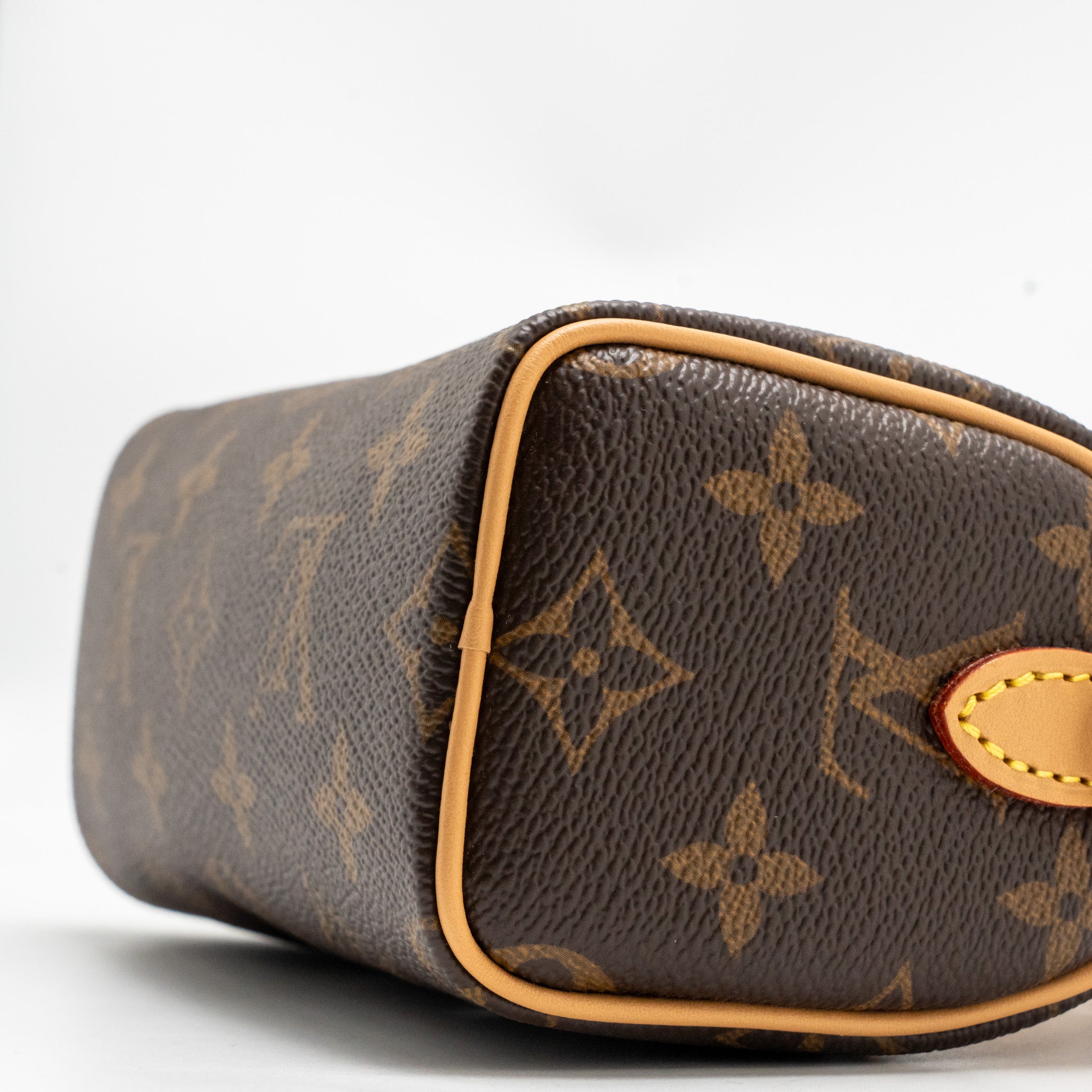 louis-vuitton-nano-speedy-monogram-canvas-ghw-16