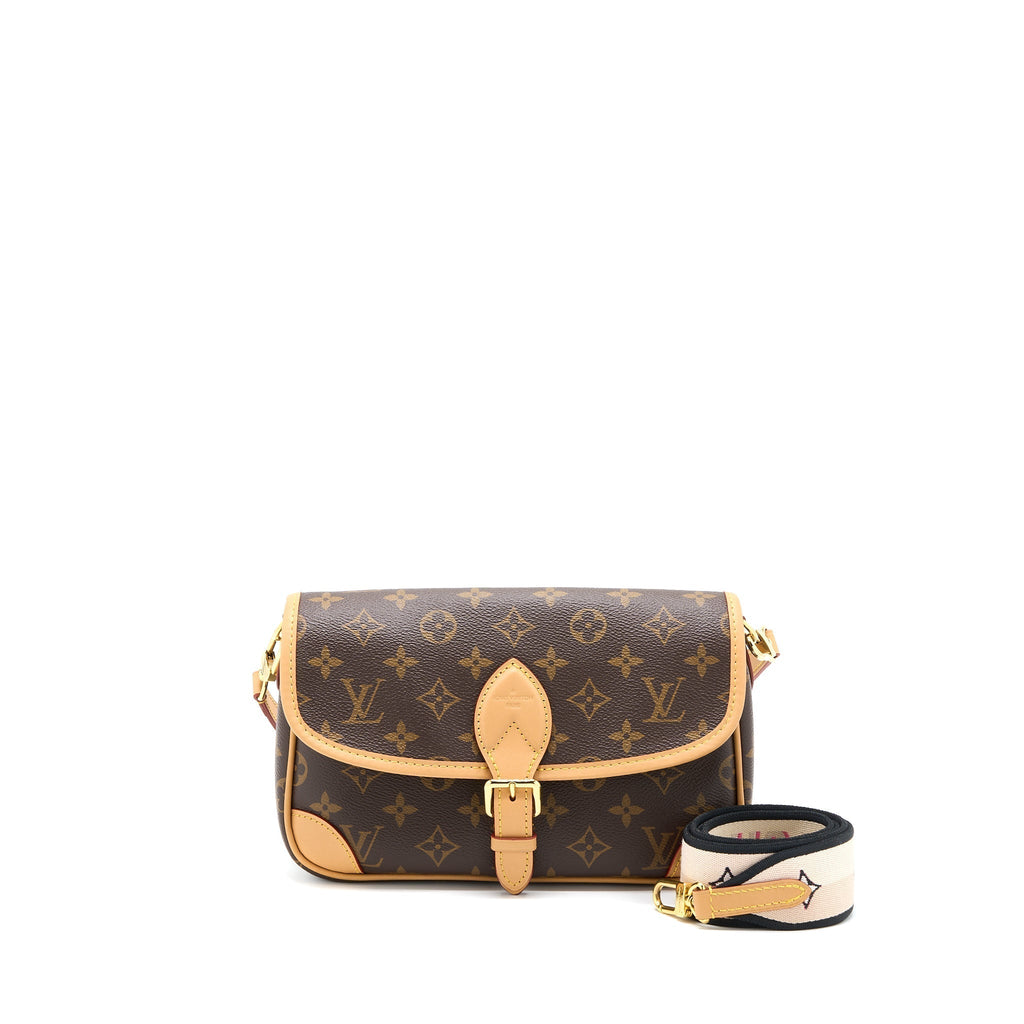 louis-vuitton-diane-bag-monogram-canvas-ghw