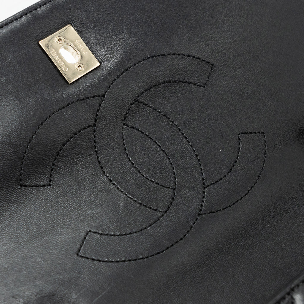chanel-medium-trendy-cc-lambskin-black-ghw