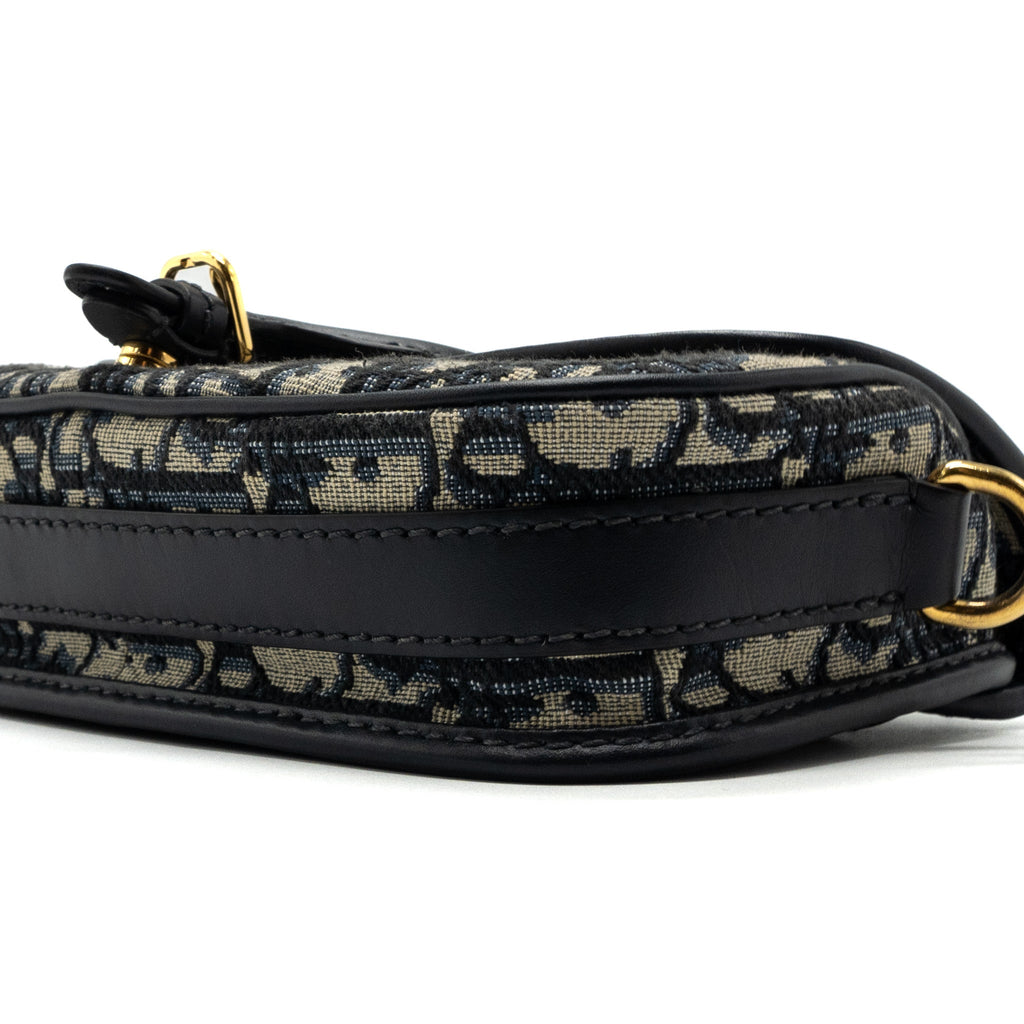 dior-bobby-east-west-bag-blue-oblique-jacquard-ghw-1