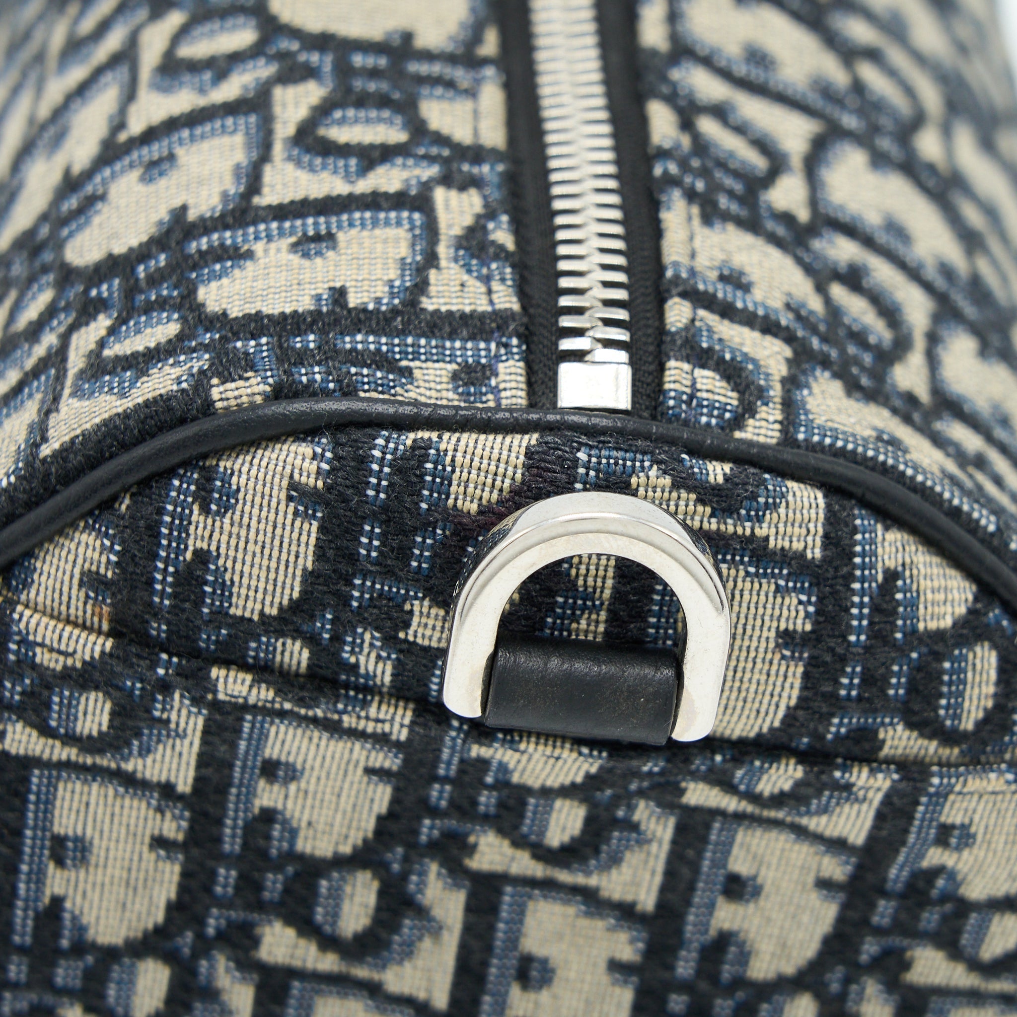 dior-roller-messenger-bag-blue-oblique-jacquard