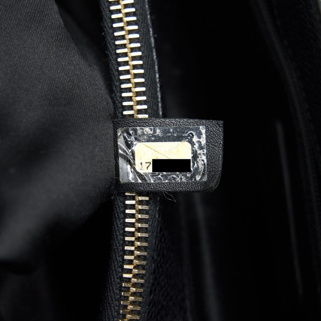 chanel-grand-shopping-tote-caviar-black-ghw-serial-17