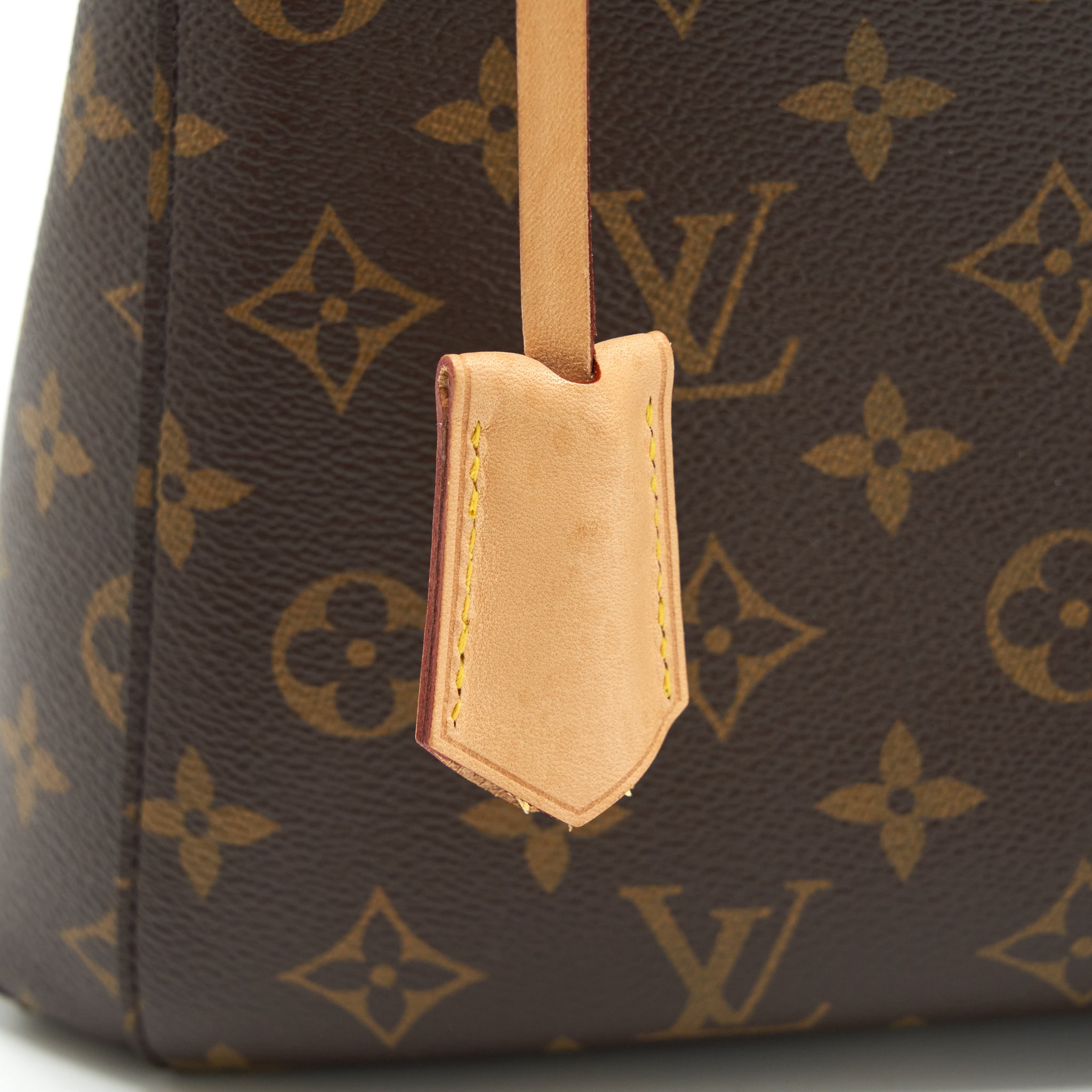louis-vuitton-montaigne-mm-monogram-canvas-year-2016