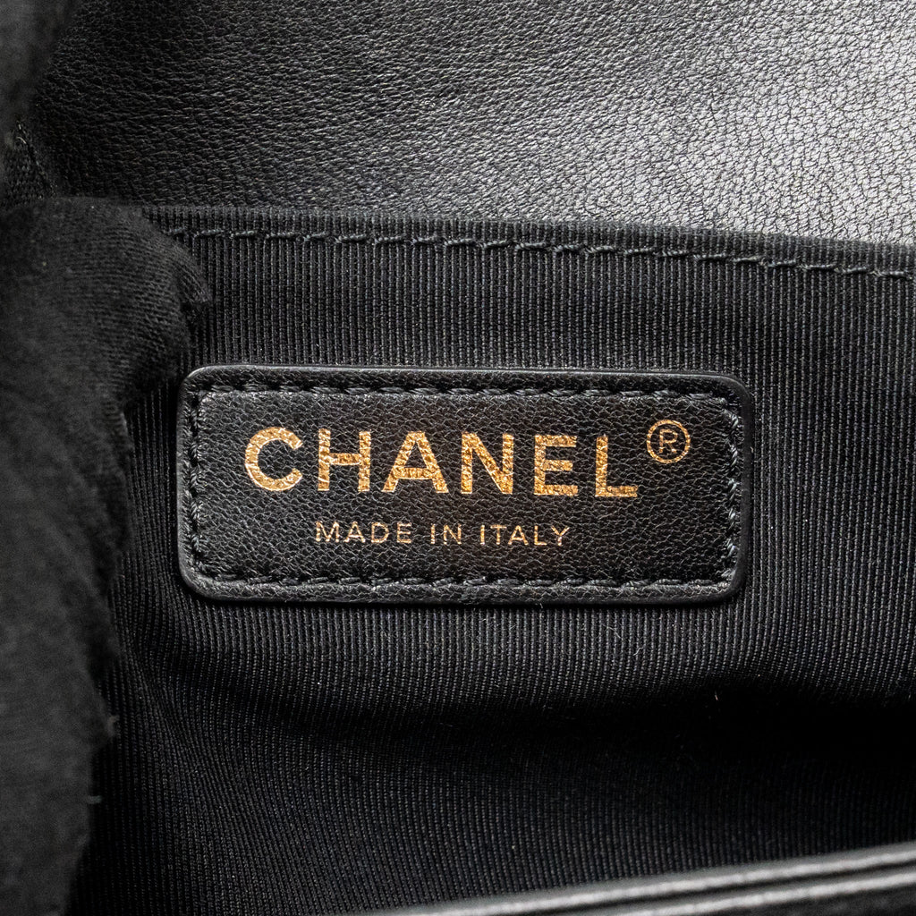 chanel-medium-boy-bag-lambskin-black-ghw-3