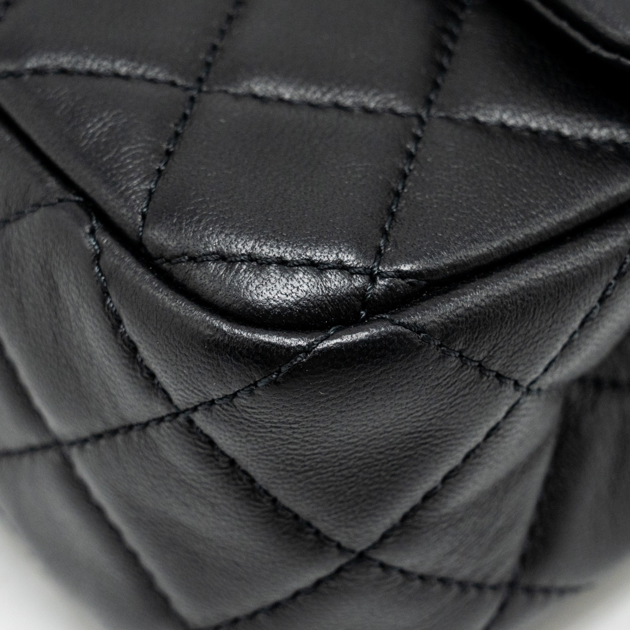 chanel-pearl-crush-mini-rectangular-flap-bag-lambskin-black-ghw-microchip-copy-1