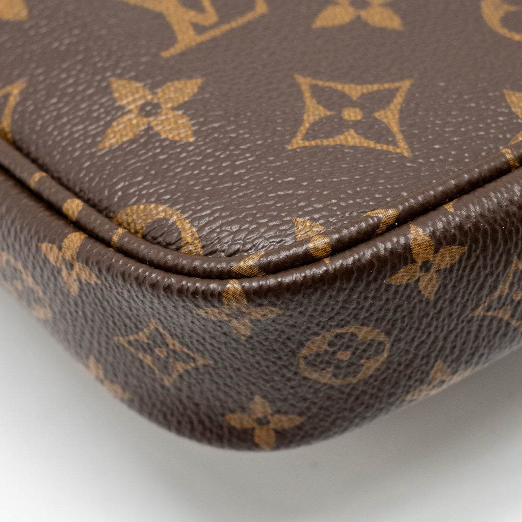 louis-vuitton-multi-pochette-accessories-monogram-canvas-ghw